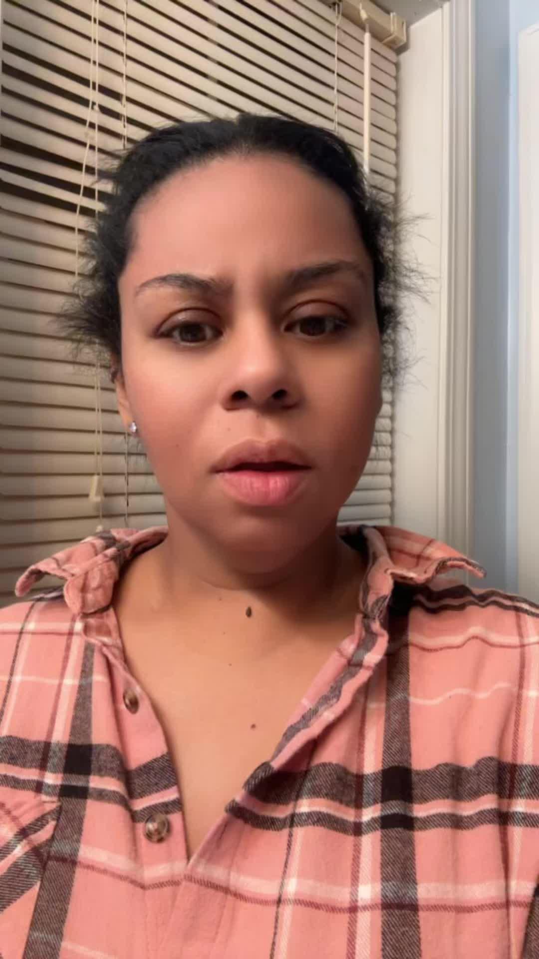 Create your dream 3D avatar, have fun with friends, chat live, and have social adventure!