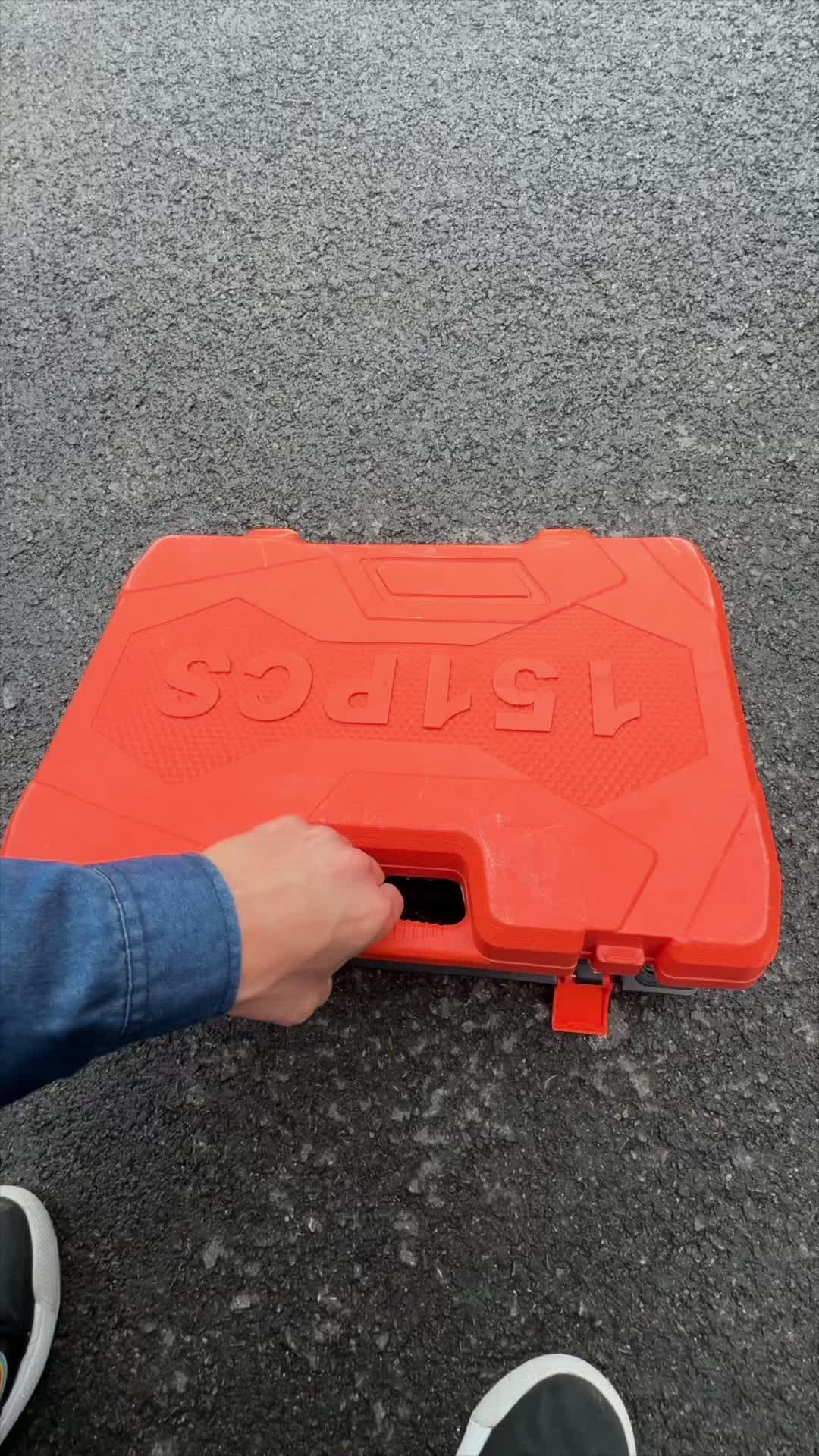 ¿Listos para el siguiente nivel de bricolaje en casa? 🔧✨ Con este juego de sockets, no hay tuercas que se resistirán! Perfecto para todos tus proyectos DIY, muebles, o incluso para poner a punto tu auto. 🚗💪 Duradero, completo y ¡esencial en cada caja de herramientas! #JuegoDeSockets #Herramientas #DIY #Mecanica #Bricolaje #HazloTuMismo #CajaDeHerramientas #Autos #ReparacionesEnCasa #Temu #TemuMéxico #DescubreTemu #Ofertas #InstaTools #ReelsDIY