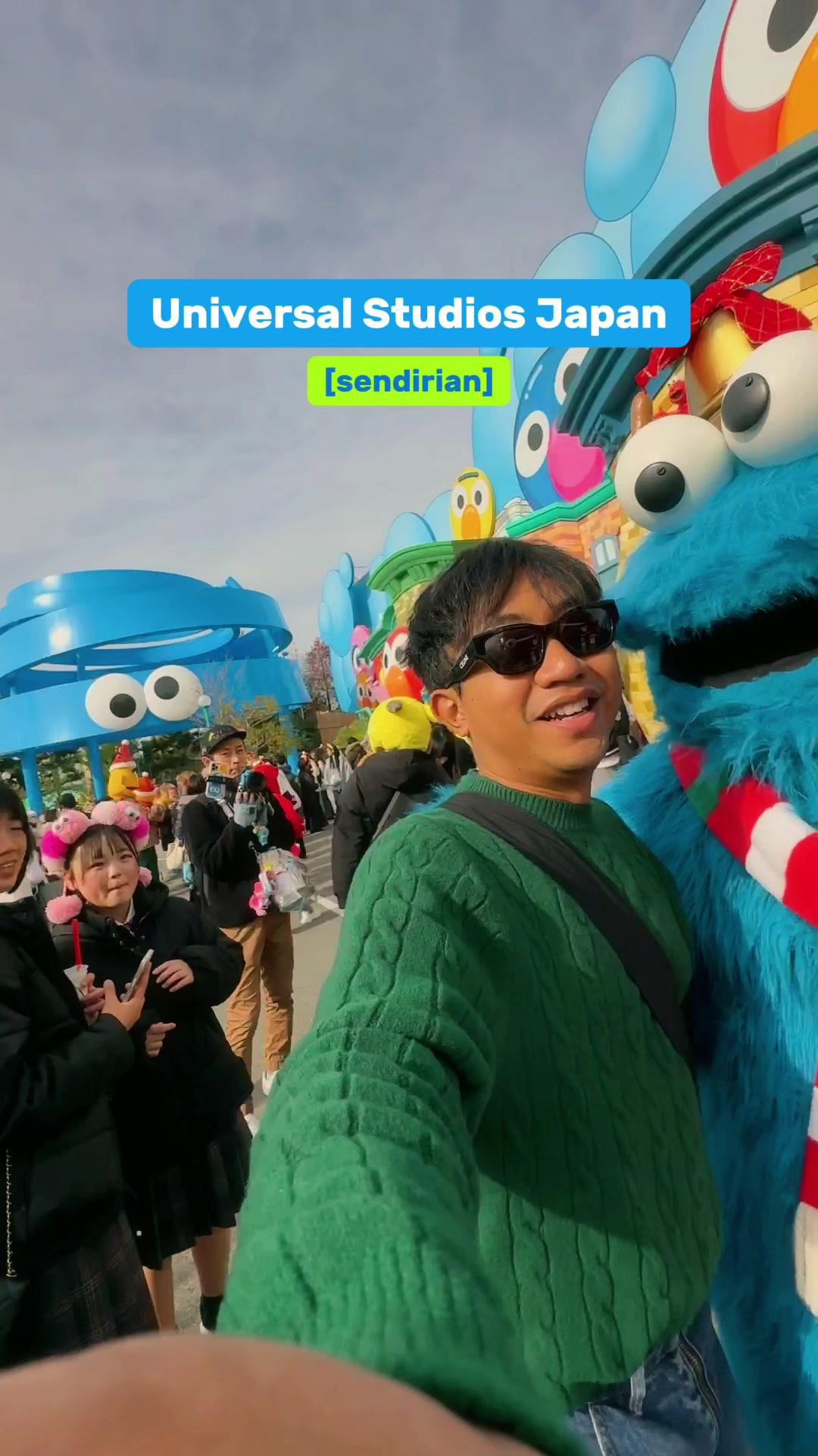 HO HO HO 🎅 Rayain natal sendirian ke Universal Studios Japan? Siapa takut! Disini seru banget, loh! Bisa main sepuasnya ke Hogwarts dan Super Nintendo World! #DontWorryNoRugi rayain natal dan liburan tahun baru ke Universal Studios Japan, beli tiketnya di Traveloka! 🥳 #pr #usjハロウィン #universalstudiosjapan #explorejapan #hitsabis 