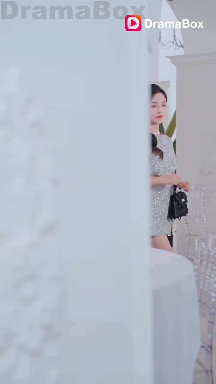 The man thought she was poor and refused to get engaged, Unexpectedly, she is actually rich