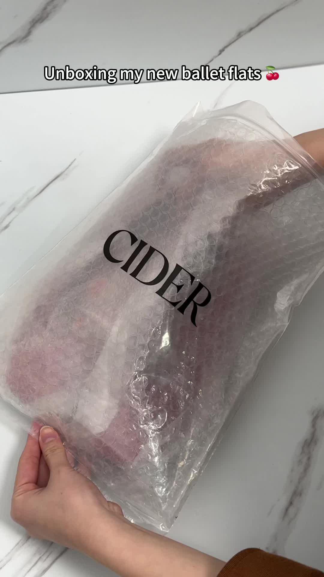 Adorable & affordable! Get 20% off your 1st app order!