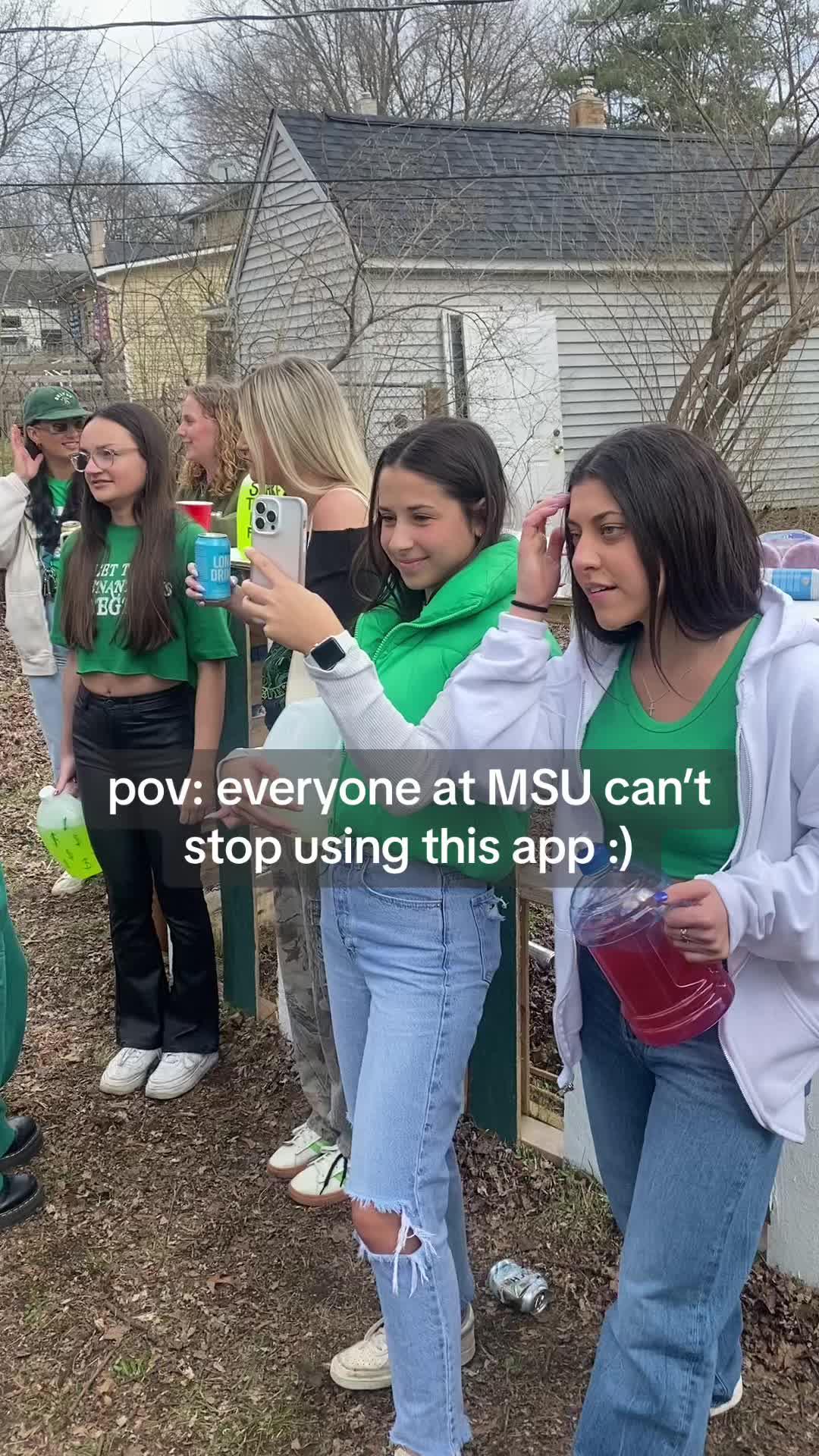Capture by amo, our newest obsession 💚🤍  #msu #michiganstate #stpatricksday #darty