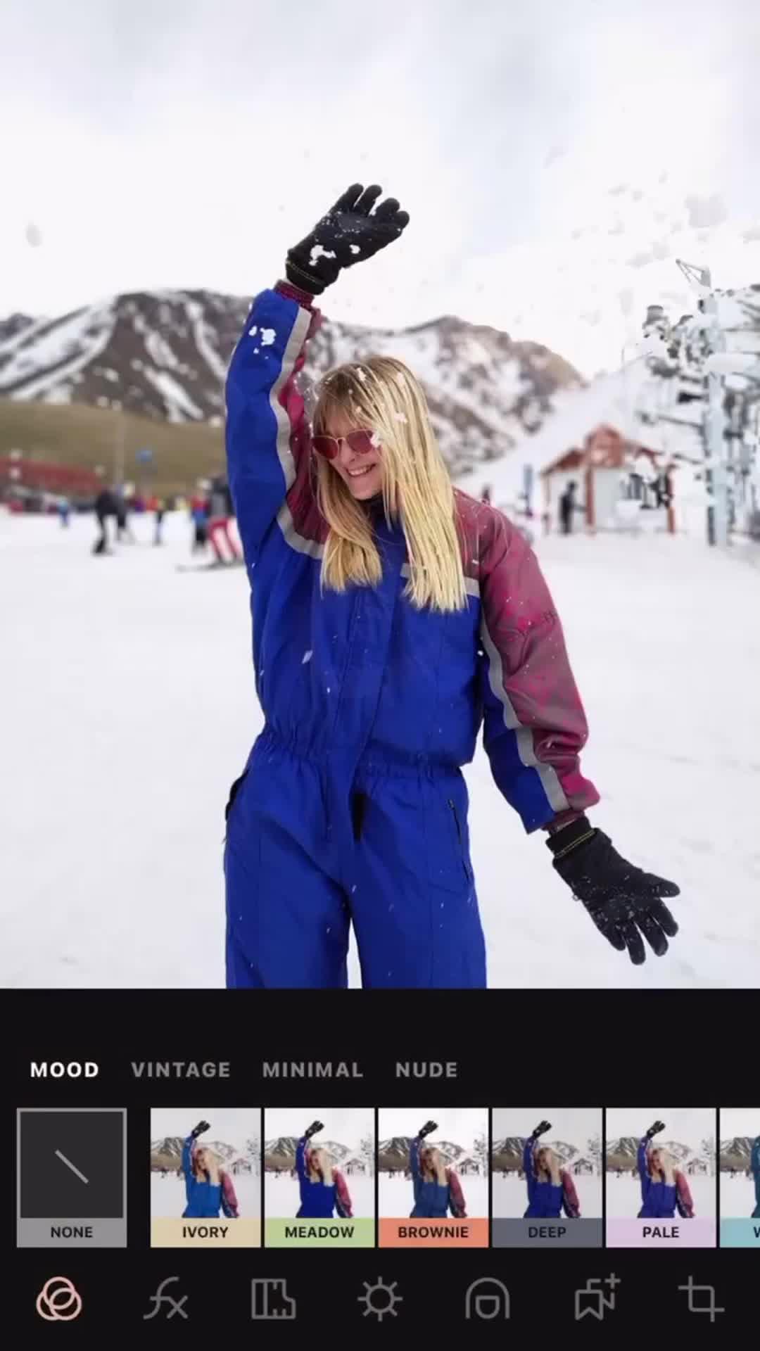 Edit your photos in 1 click!