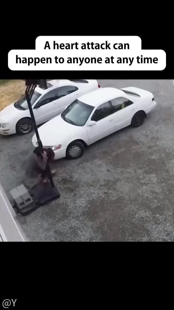 Daily Health-pulse heart track, track your daily activity and more.