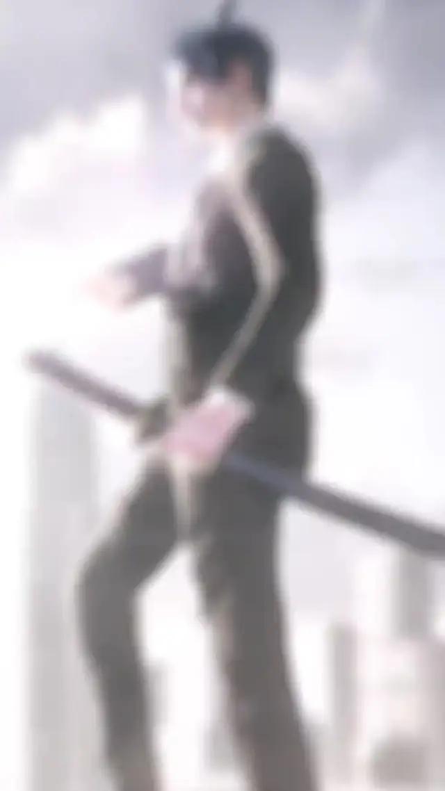 Free to claim 5★UR hero!