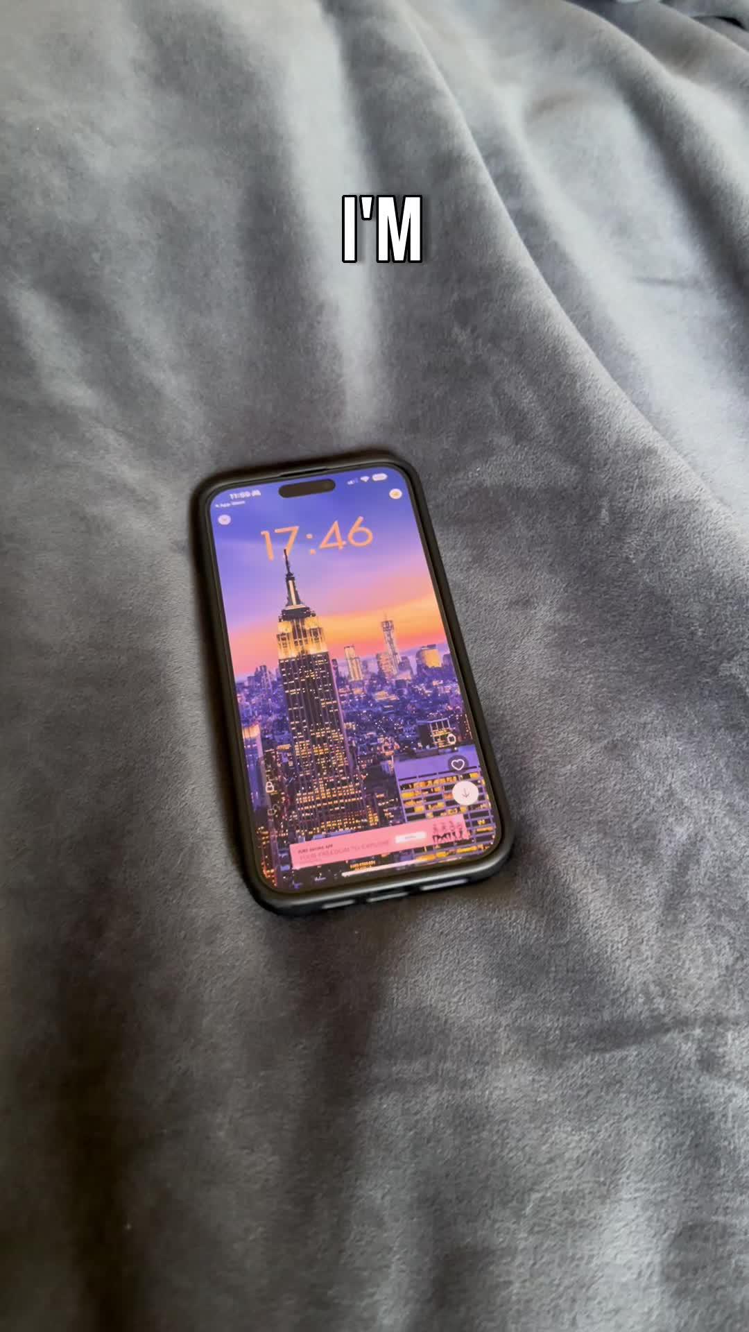 Customize Your Screen With Wallpapers and Keyboards Themes