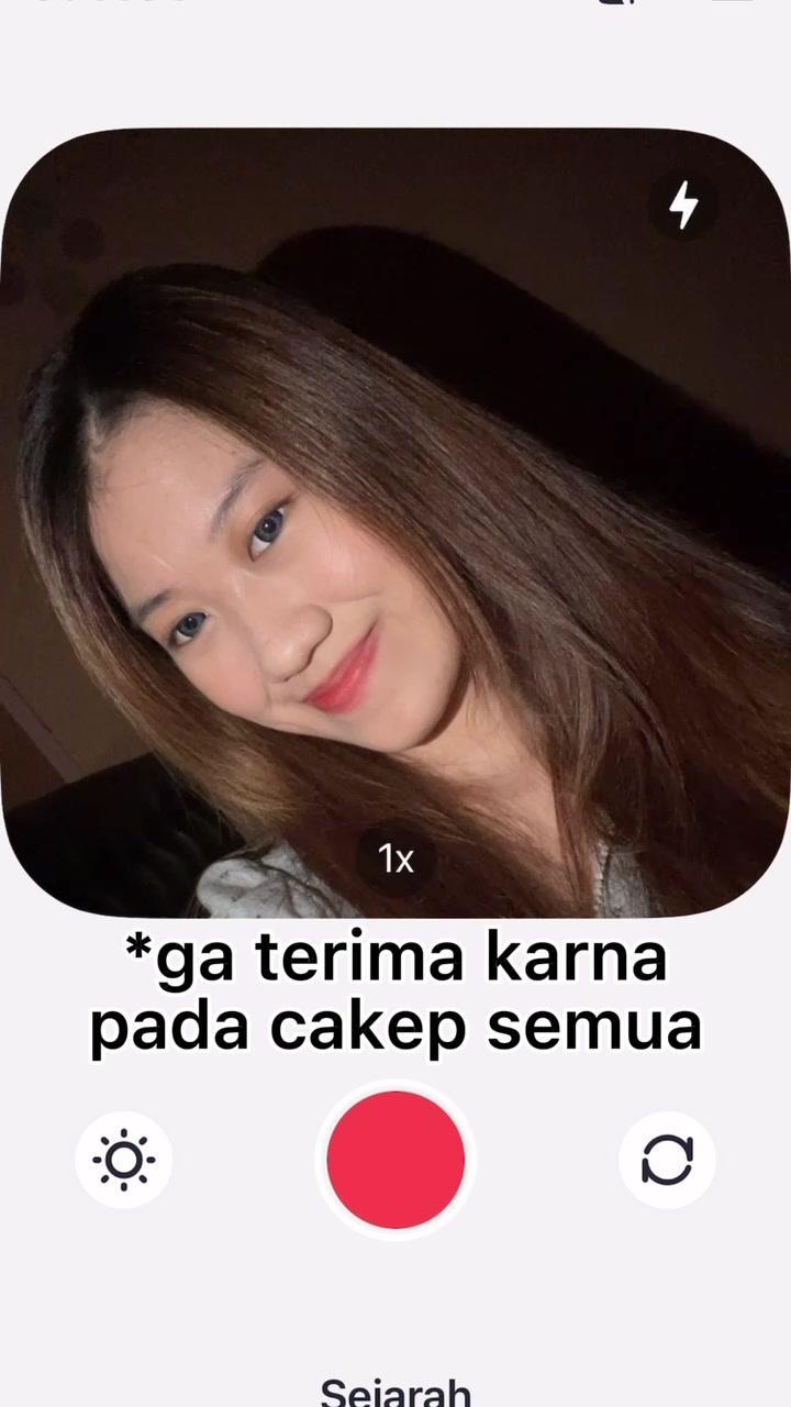 #pov kamu meminta temanmu mengirimkan foto jelek ( @justusapp ) #fyp