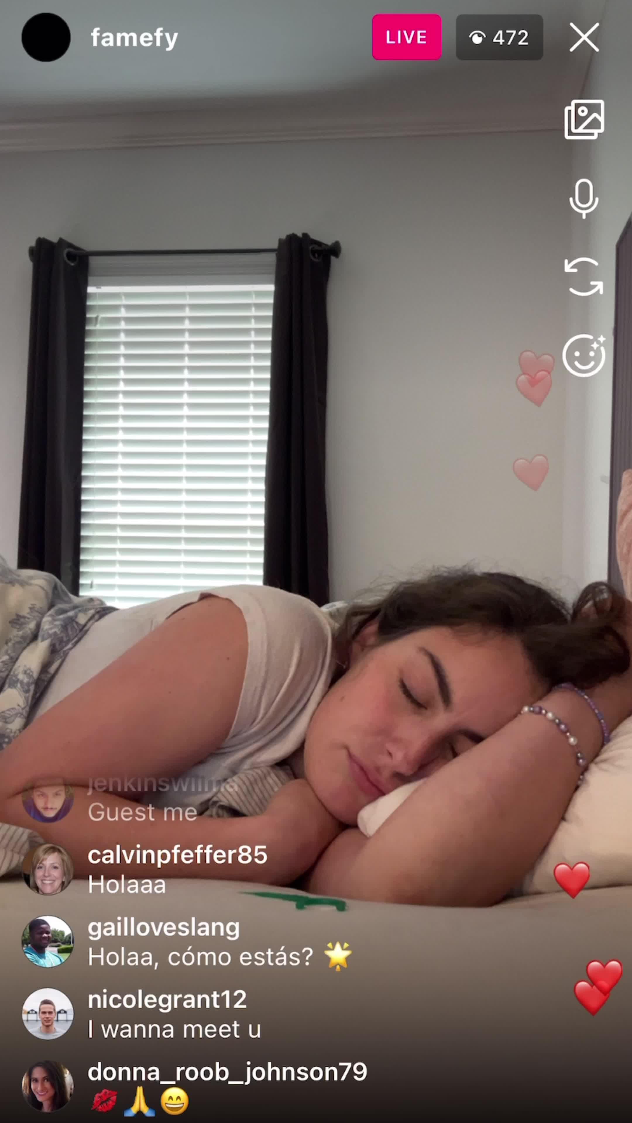 Step into spotlight with Famefy!