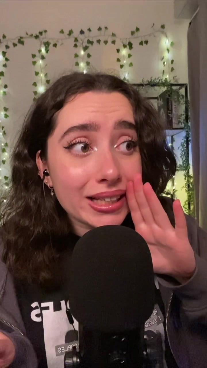 🚨Alerte aux accros du shopping !!🛍️Tu veux faire du shopping pour des prix de départ à partir d’1€? Sur des marques connues ? Tout en étant dans ton lit (la base)? Alors télécharge @Voggt l’appli tendance du moment où tu peux faire trouver des pépites via des lives de ventes aux enchères !! Bon shopping p’tits boss !!😎👌🏻 #asmr #amsrfr #asmrfrançais #asmrrelax #application #voggt #shopping #pourtoi #abonnetoi #fyp #asmrtiktoks