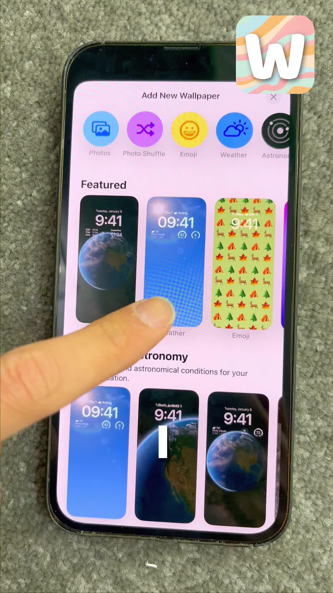 Easily personalize your iPhone home screen!
