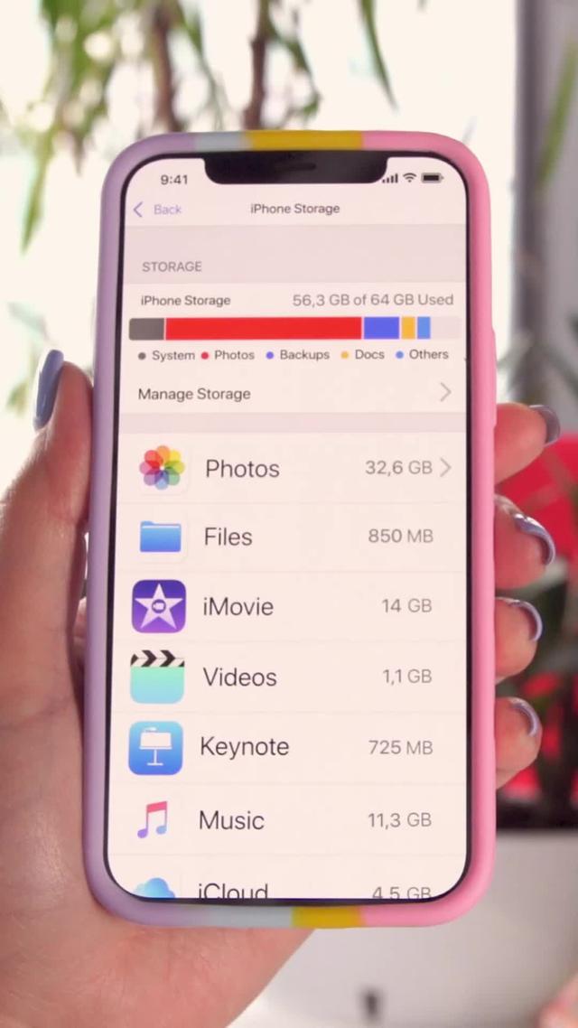 The easiest and fastest way to boost memory on your IPhone 💙 Try the Smart Cleaner app right now!