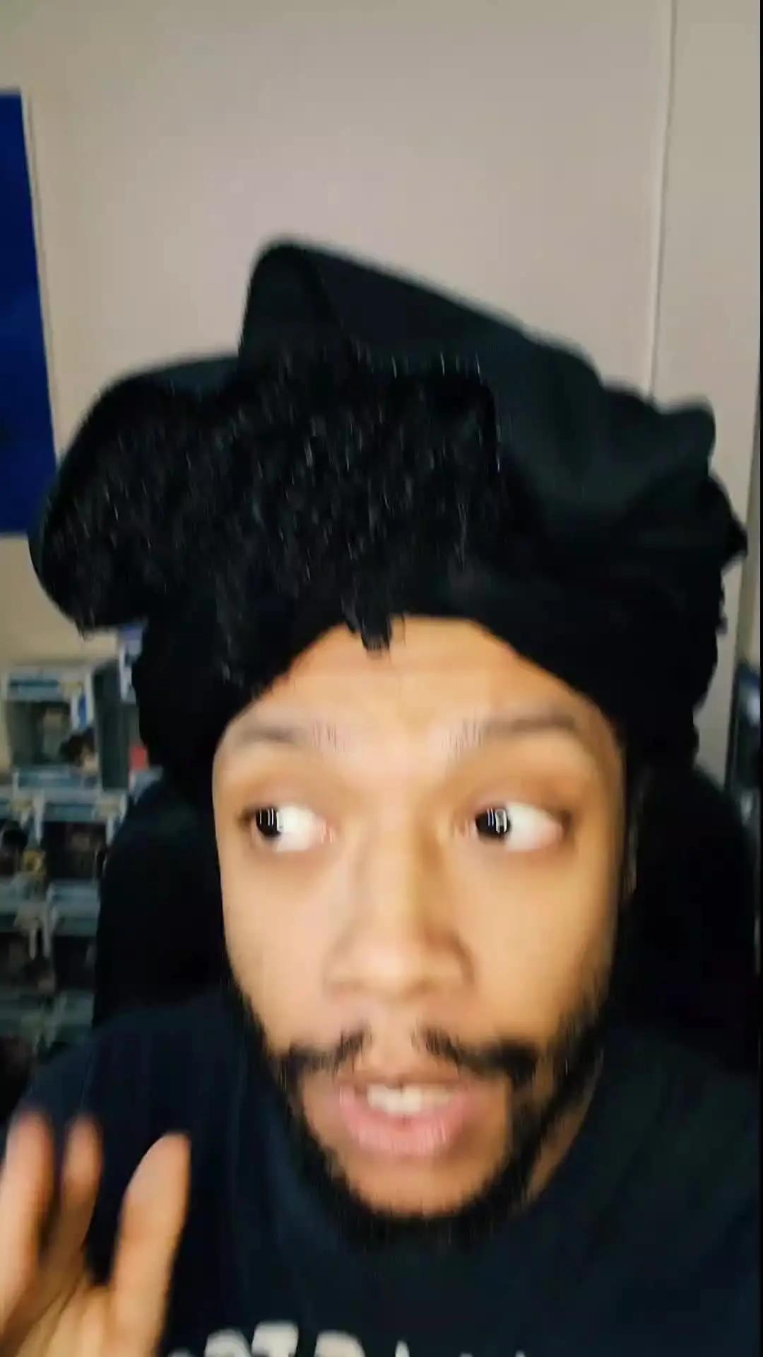 Enhance your blurriest pics with this AI app!