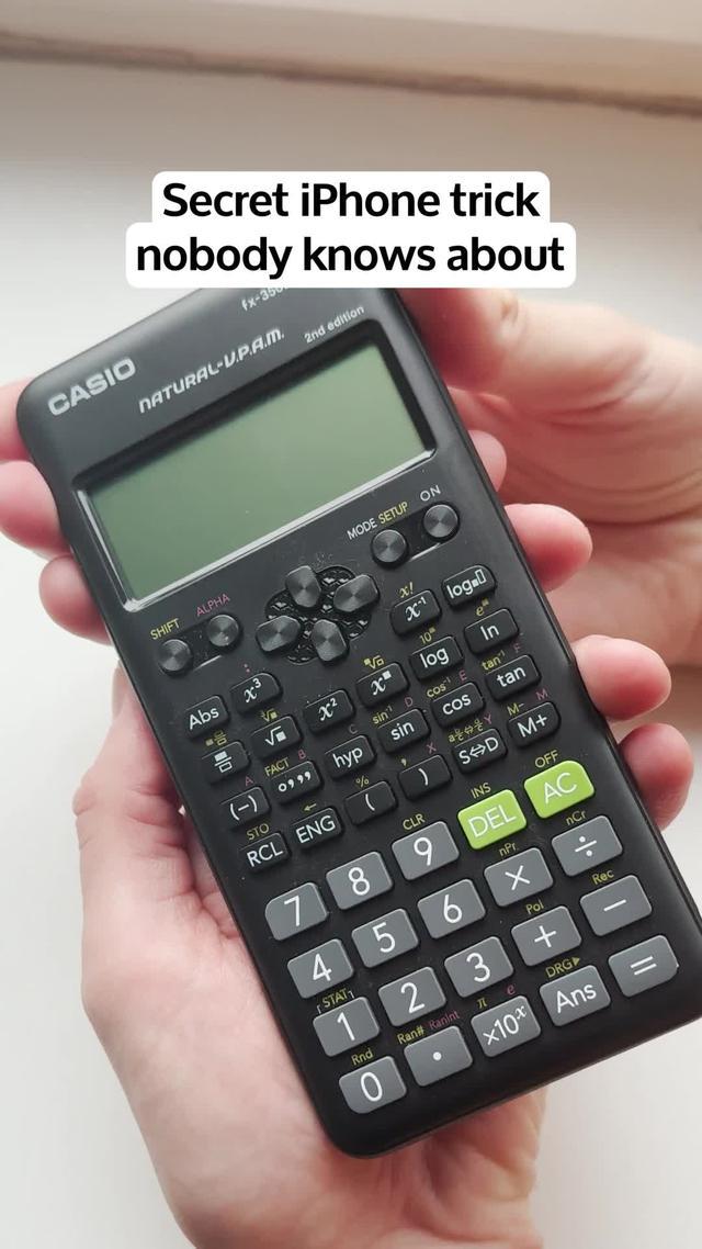 Smart Keyboard and Chatbot that knows everything. Don’t believe? Then ask!