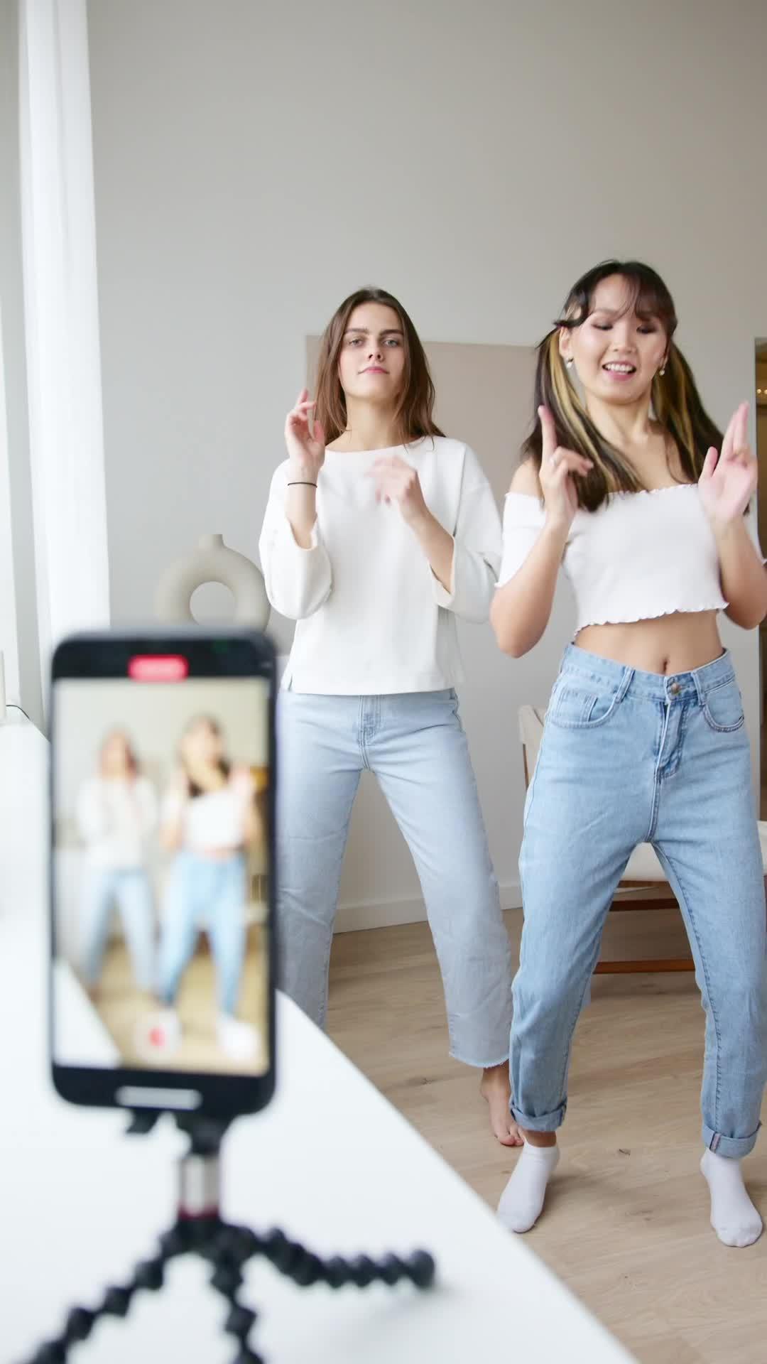 今すぐiPhoneのマスターをクリーンアップしましょう！