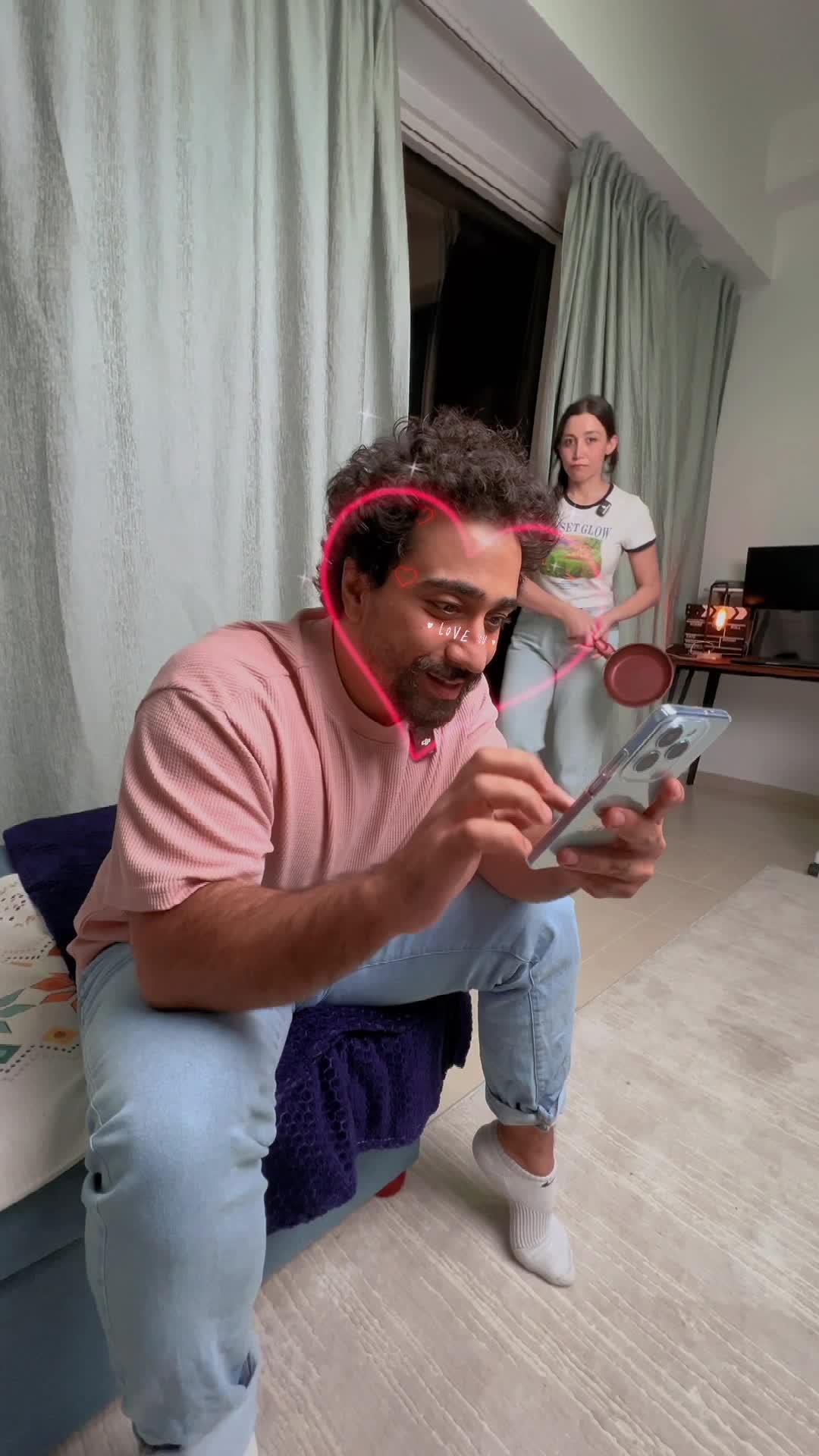 "Stand firm, defend the land! Experience the most thrilling zombie tower defense game!"