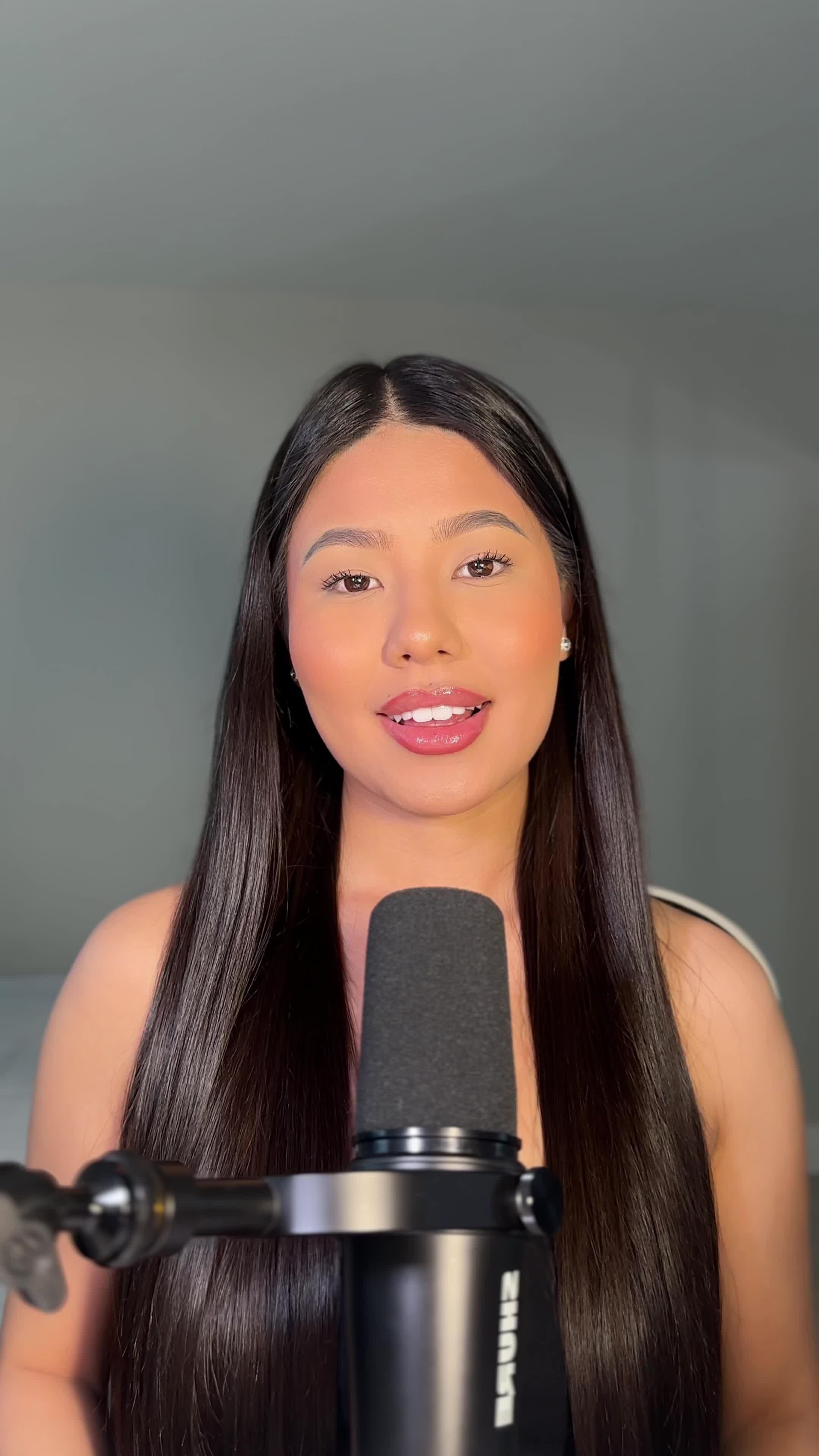 Your sign to put God first 🫶🏼 Download the app by clicking the link in my bio @blessedapp  #god #christian #pray #bibleverse #jesuslovesyou #faith