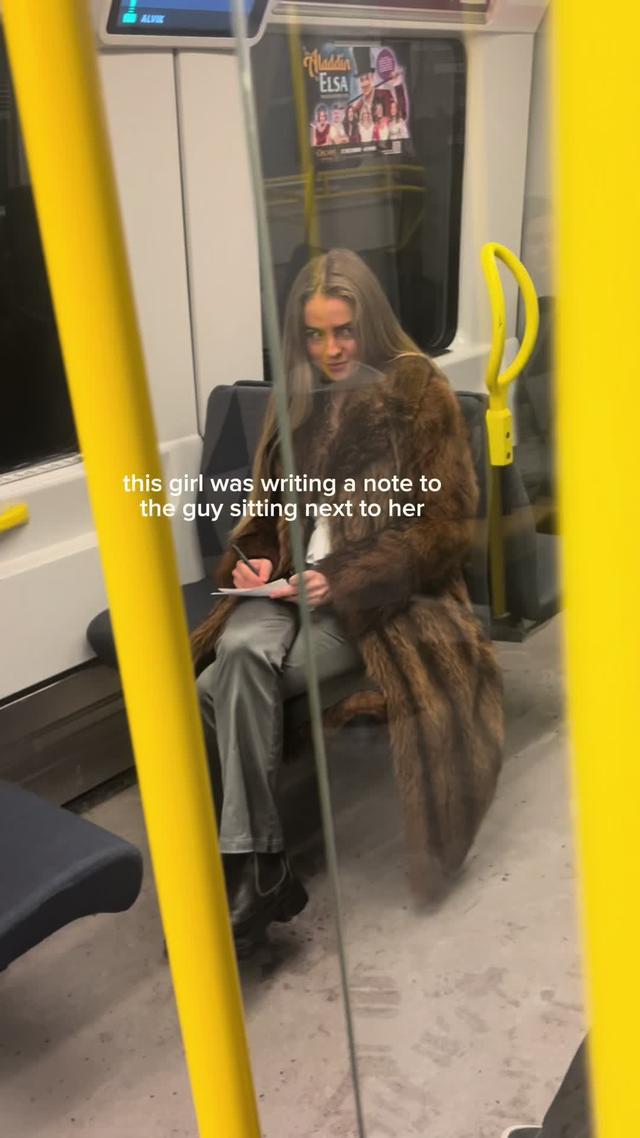 Join the newest fashion community!!<3