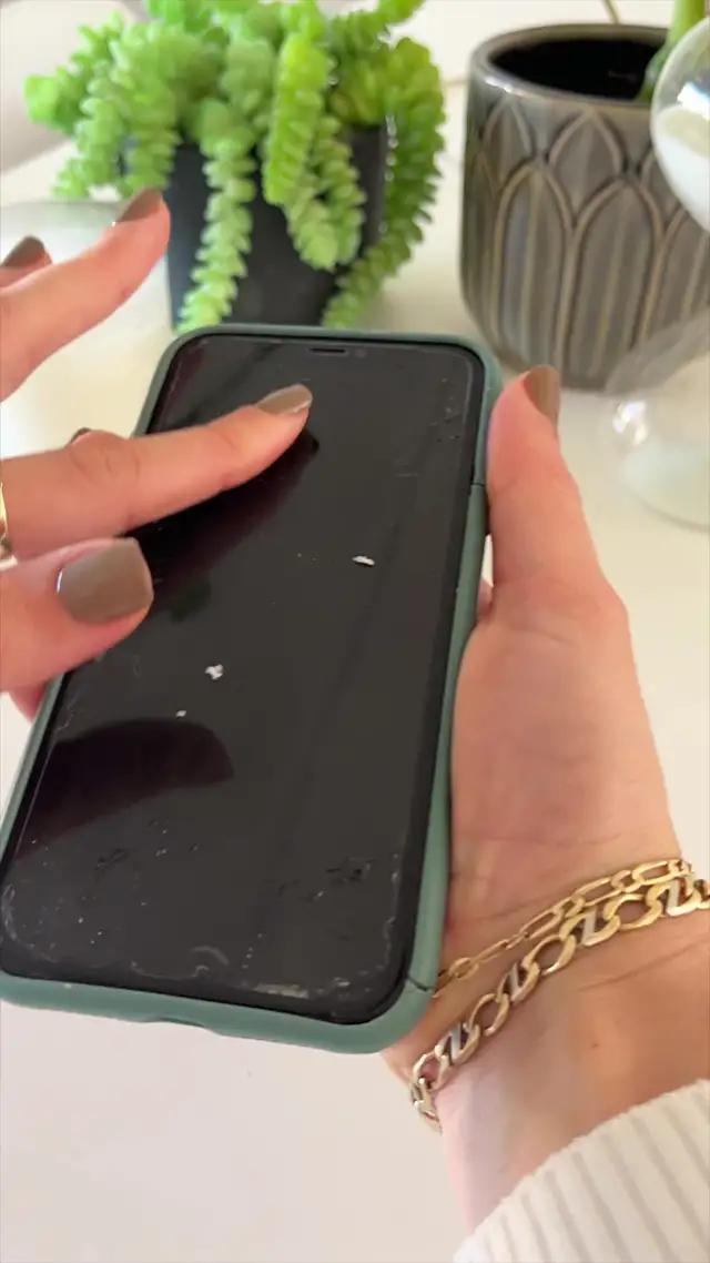 Transform your iPhone's look! Customize icons, widgets & themes with our app. Download now!