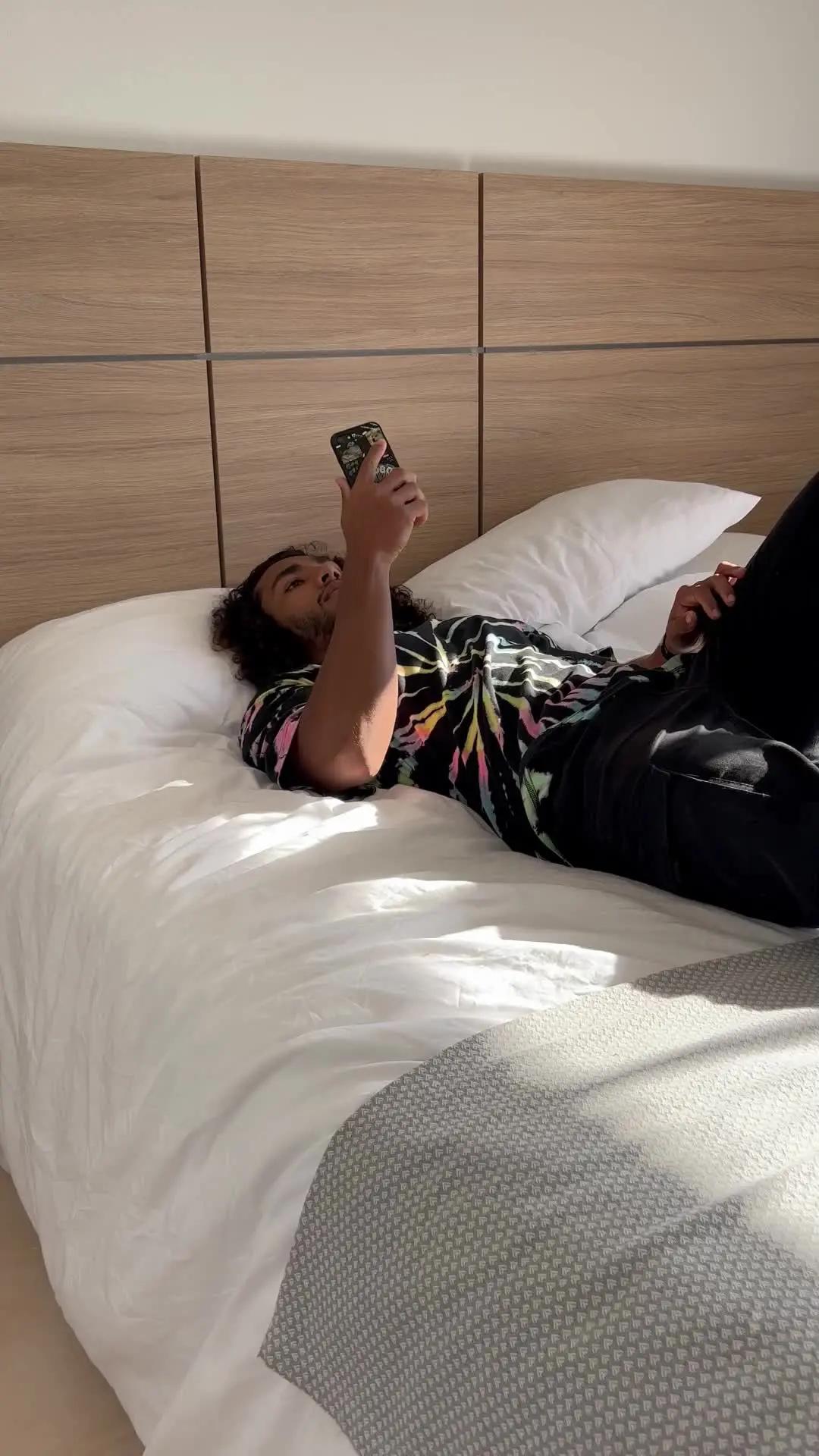 Shake, chatte, verliebe dich - so einfach mit Linduu!  #ShakeToDate #datingadvice #dating #Love