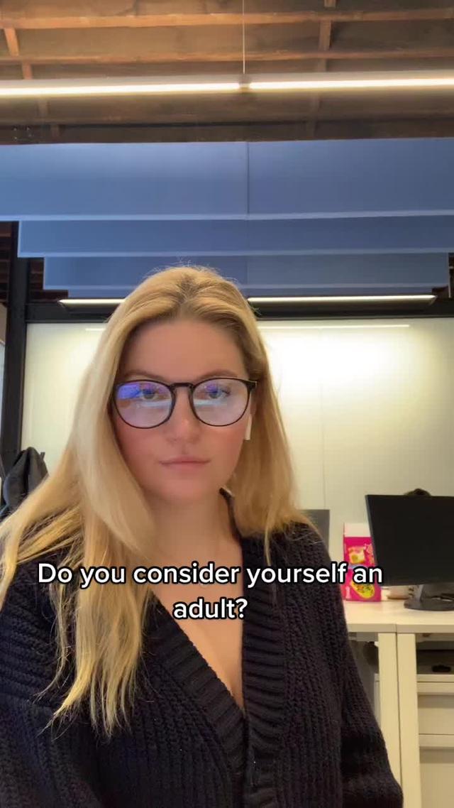 Navigating life in the realworld, things like that @realworld_co #realworld #adulting #uncutgems #juliafox