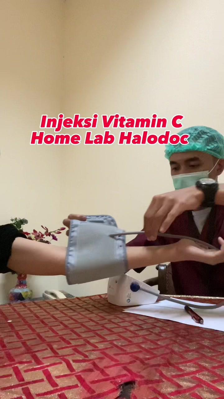 @HalodocID #mudahdarimanasaja thanks to @Rifki Mubarok udah bantu ngeinjeksi aku🙏🏻 #acnefighter #halodoc #pejuangjerawat