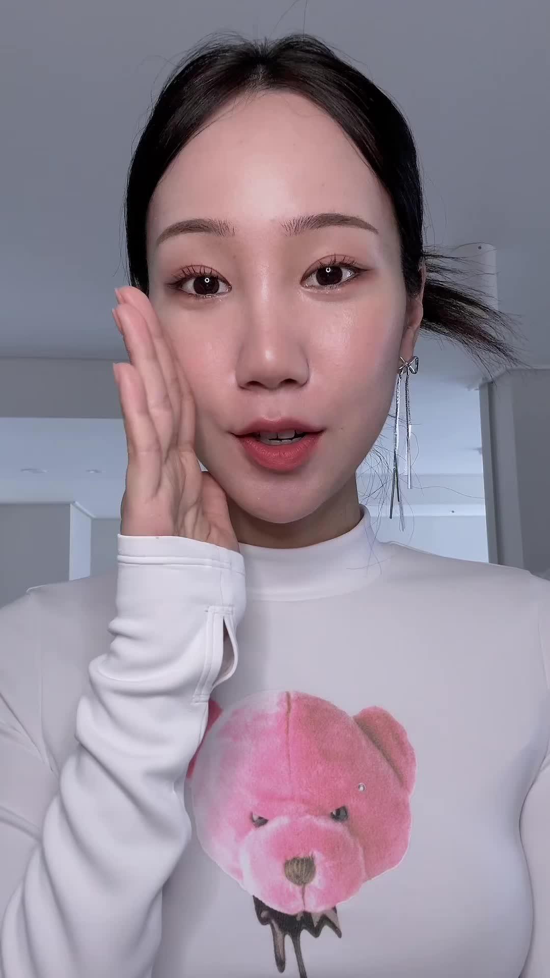 Don't miss the emotional journey and second chances in Lovely Runner, only on Viki. Watch now!