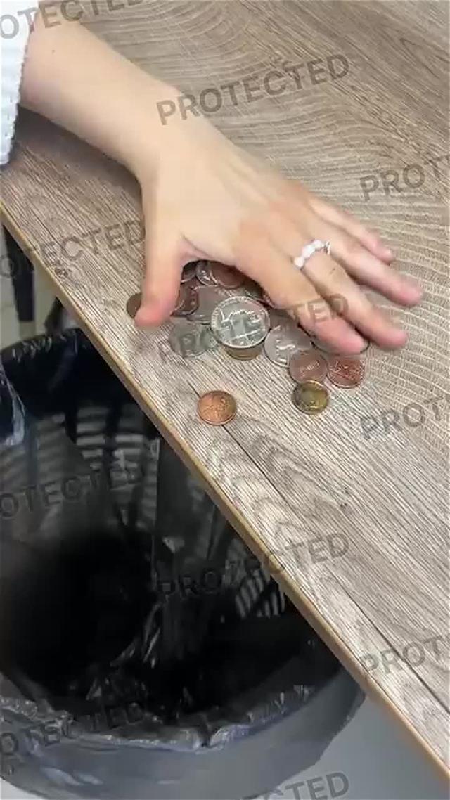Identify any coins from around the world with a quick snap!