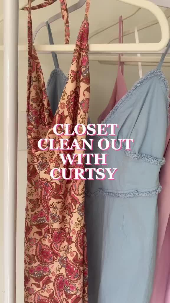 The future is ♺ resale ♺ Shop 70% off top brands on Curtsy now!