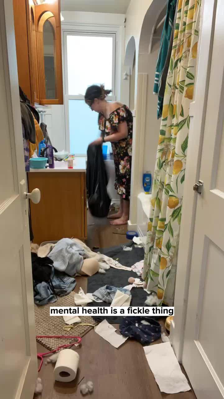 Simple Weekly Cleaning Schedule with Alarmme
