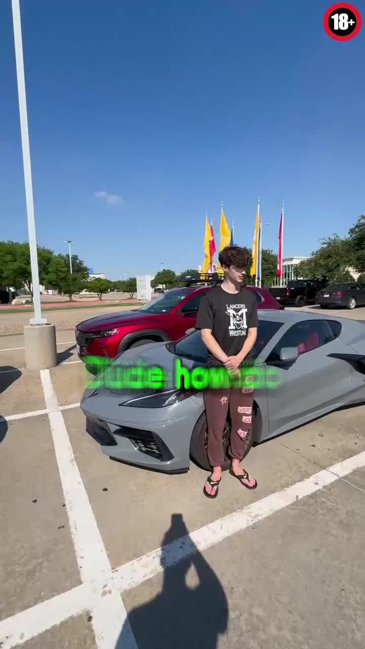 Live your best life in №1 simulation game today!