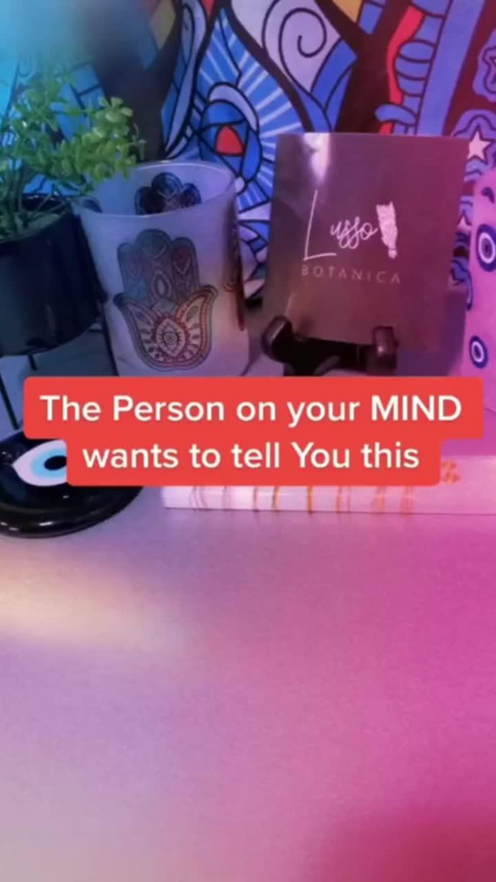 Tarot deck card reading