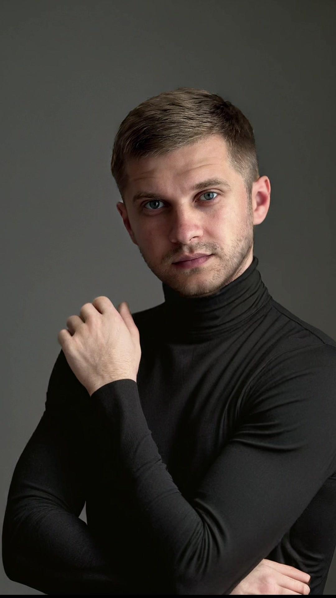 Say goodbye to boring profile pics! 📸 I’ll show you how to create a standout photo that truly represents you using @Creati.AI  #creatiai #photo #photography #mobilephotography #profilephoto #photoideas #photographer #photogram #creativephotography