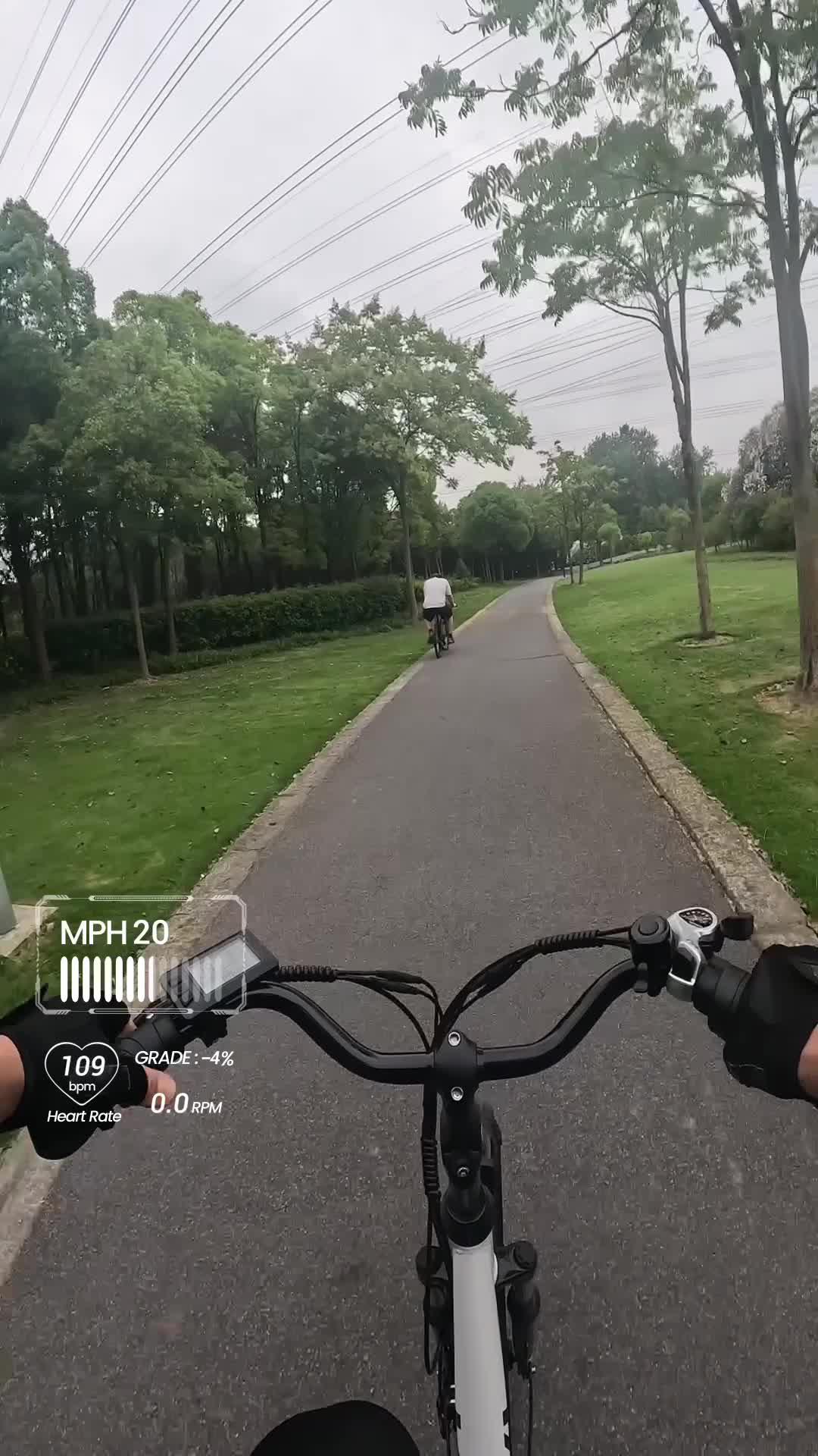 🚴‍♂️✨ Ready to revolutionize your ride? Say hello to freedom, fun, and the future with our latest e-bike! 🚀💨 #eBikeLove #RideElectric #EcoFriendlyRide #BikingAdventures #ElectricRevolution