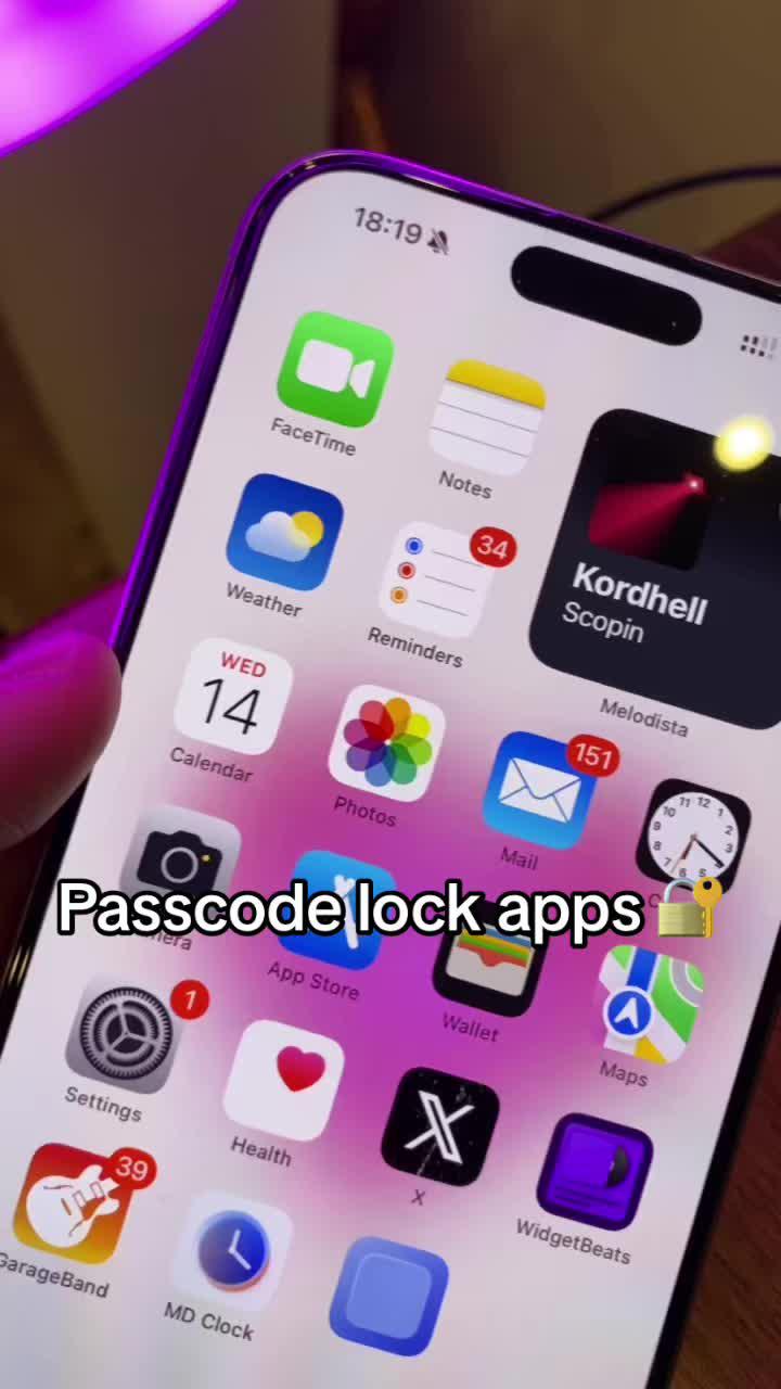 Discover the Easiest Way to Scan QR Codes and Barcodes!