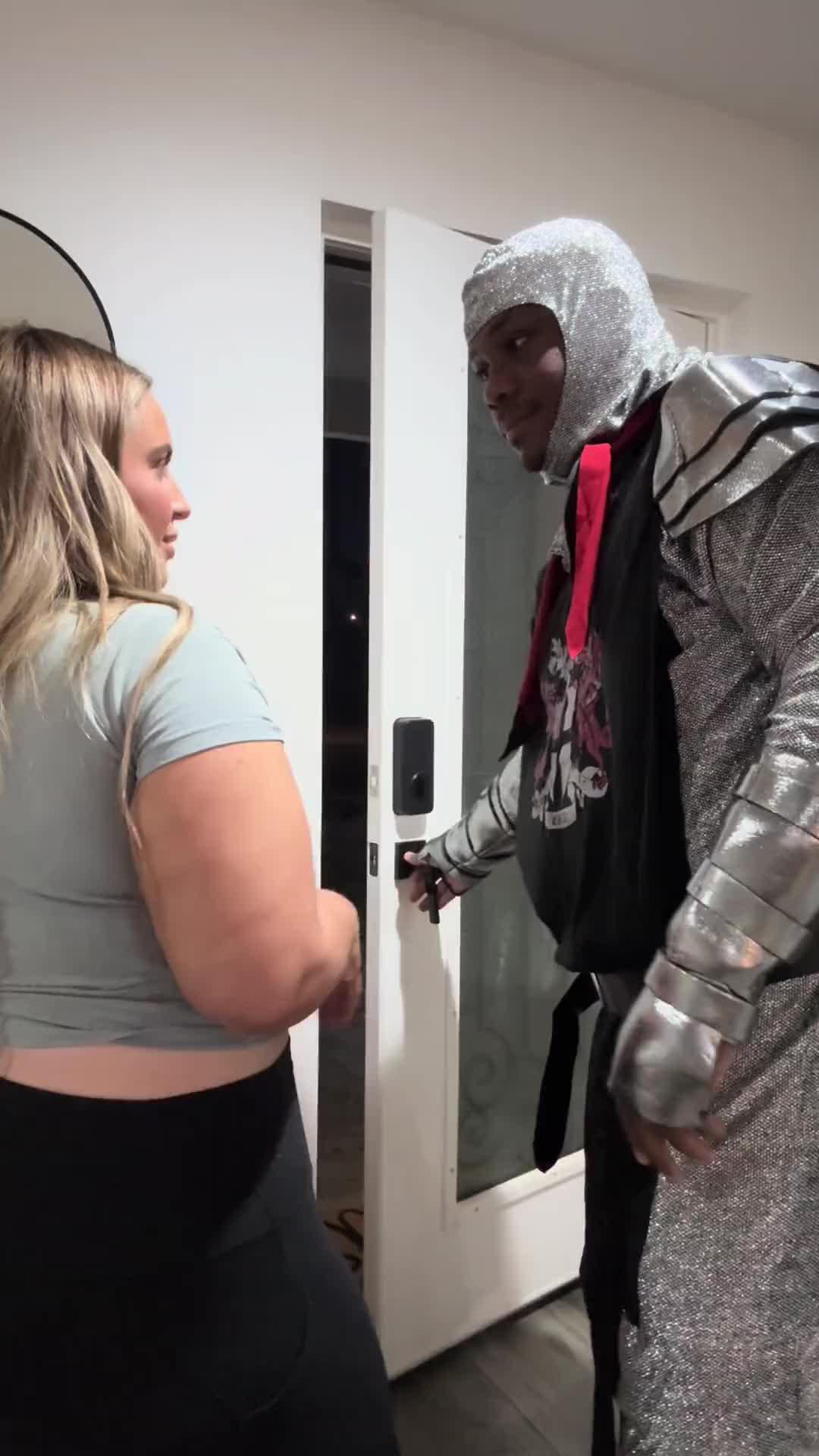 Let's chat, be friends!