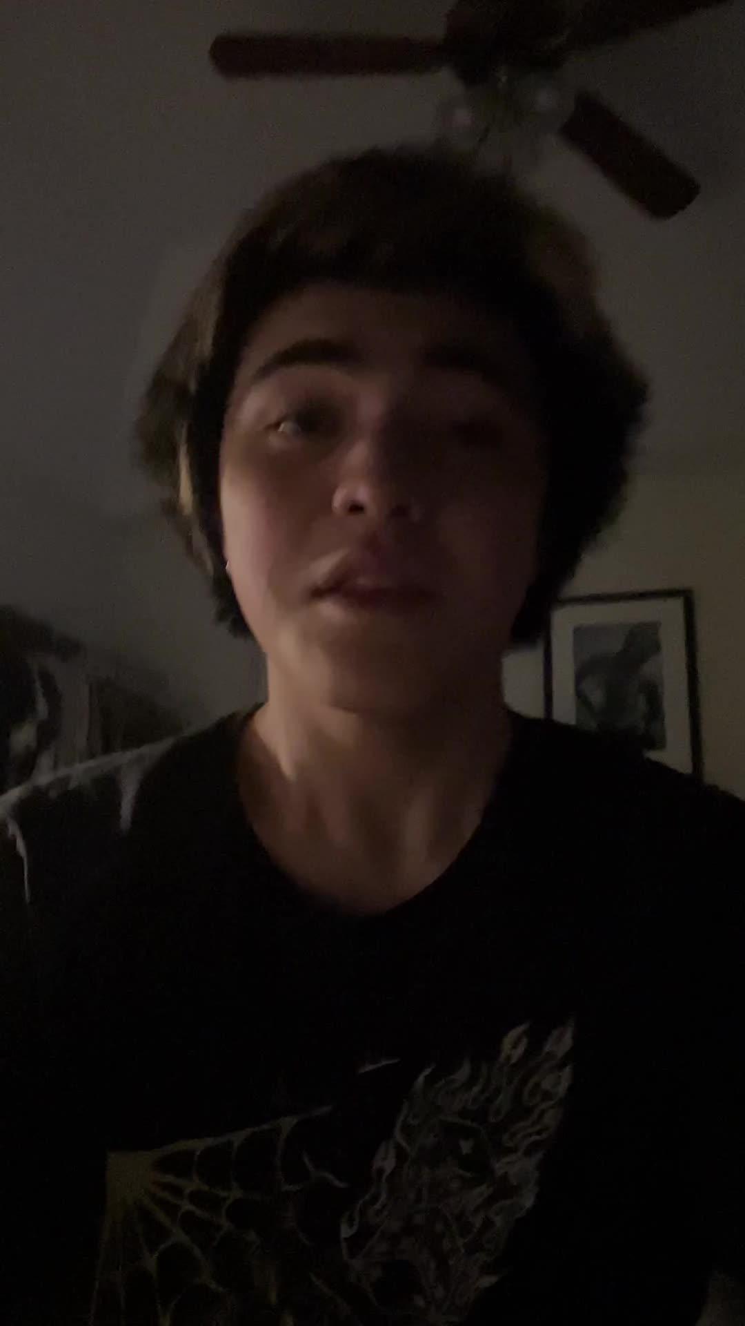 Free up iPhone storage in seconds with Cleanup!