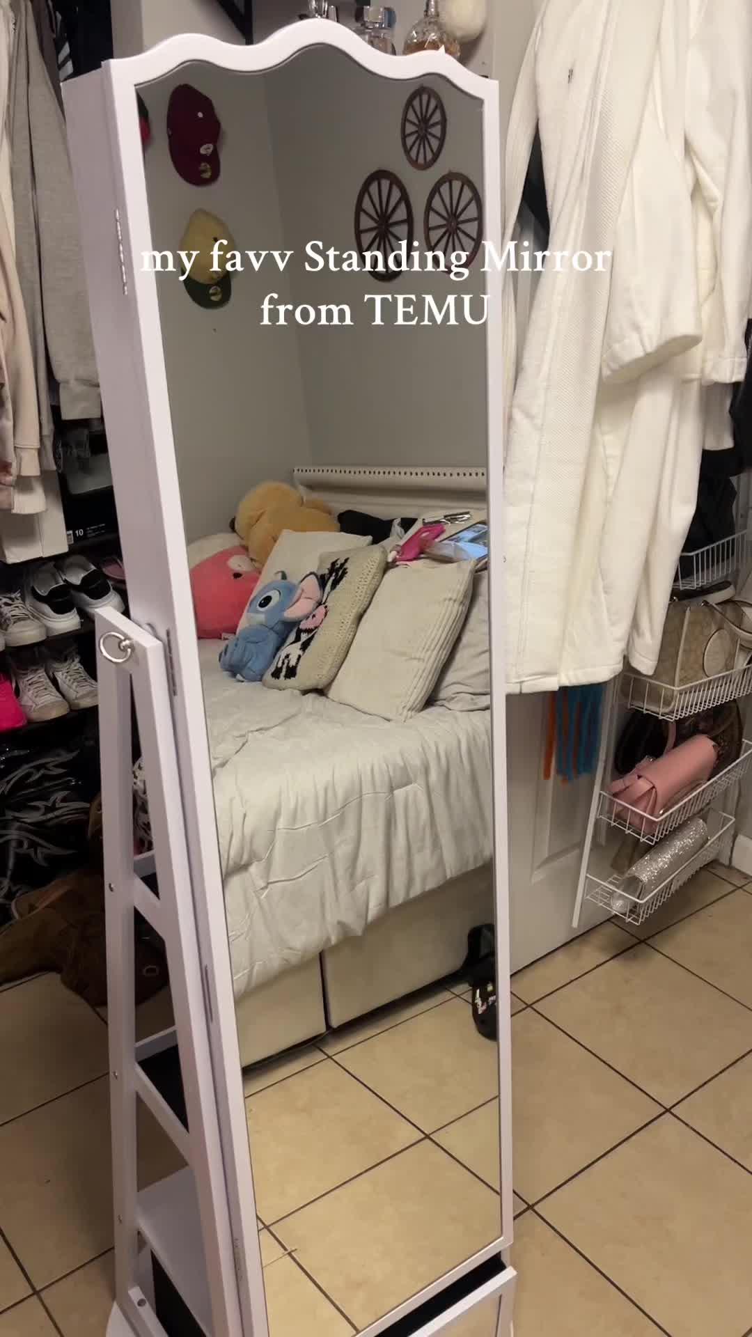 obsessed with my new mirror!💗 🔍 code: dmw2534 in #temu for special offers (app new users only with qualifying orders) #standingmirror #temufinds #temuhaul #furniture #temuhome #review #fyp #az #foryou #parati #trending #viral #latinacreator #contentcreator #melanieangelese