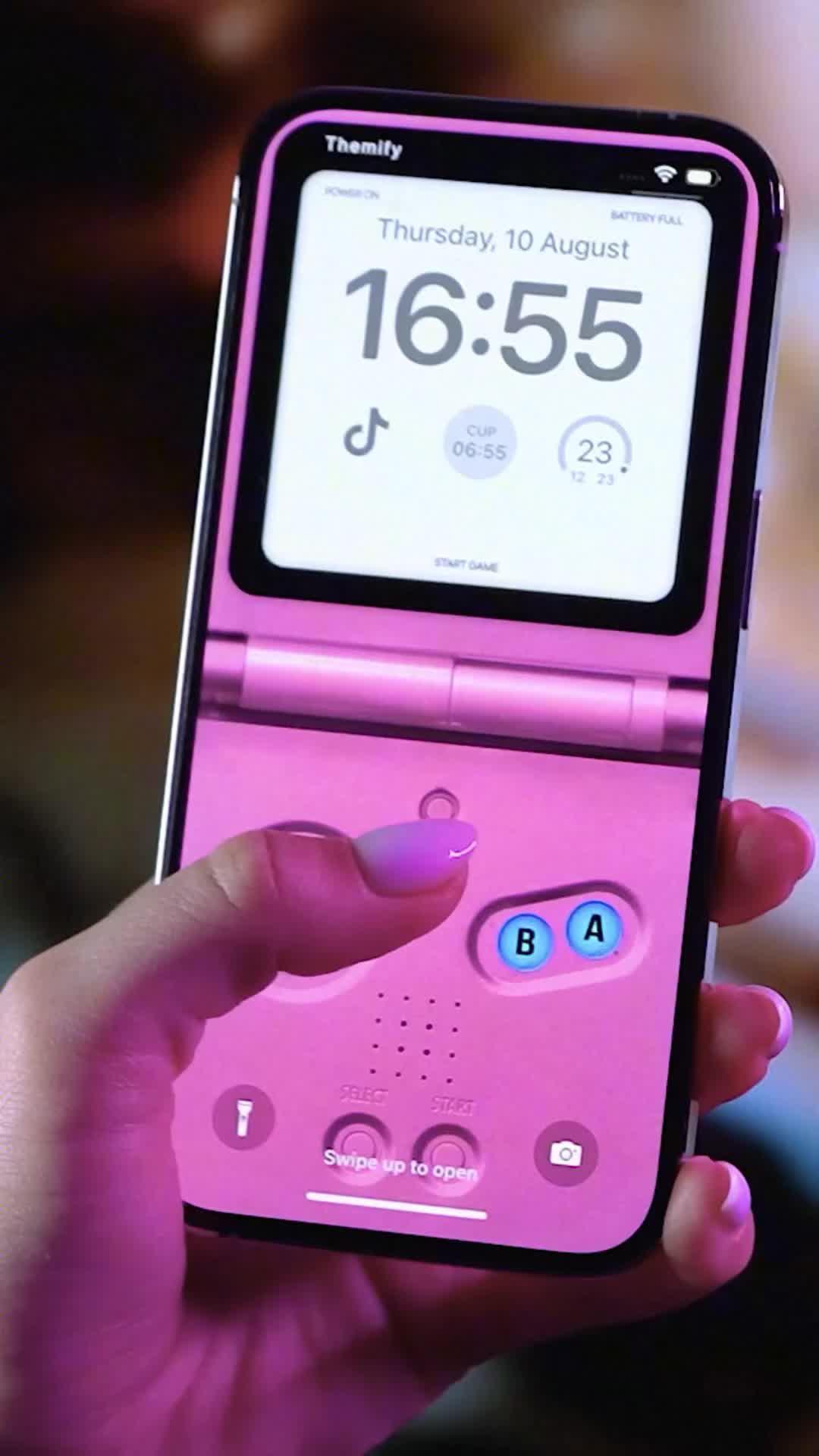 Set exclusive icons & themes for your iPhone!