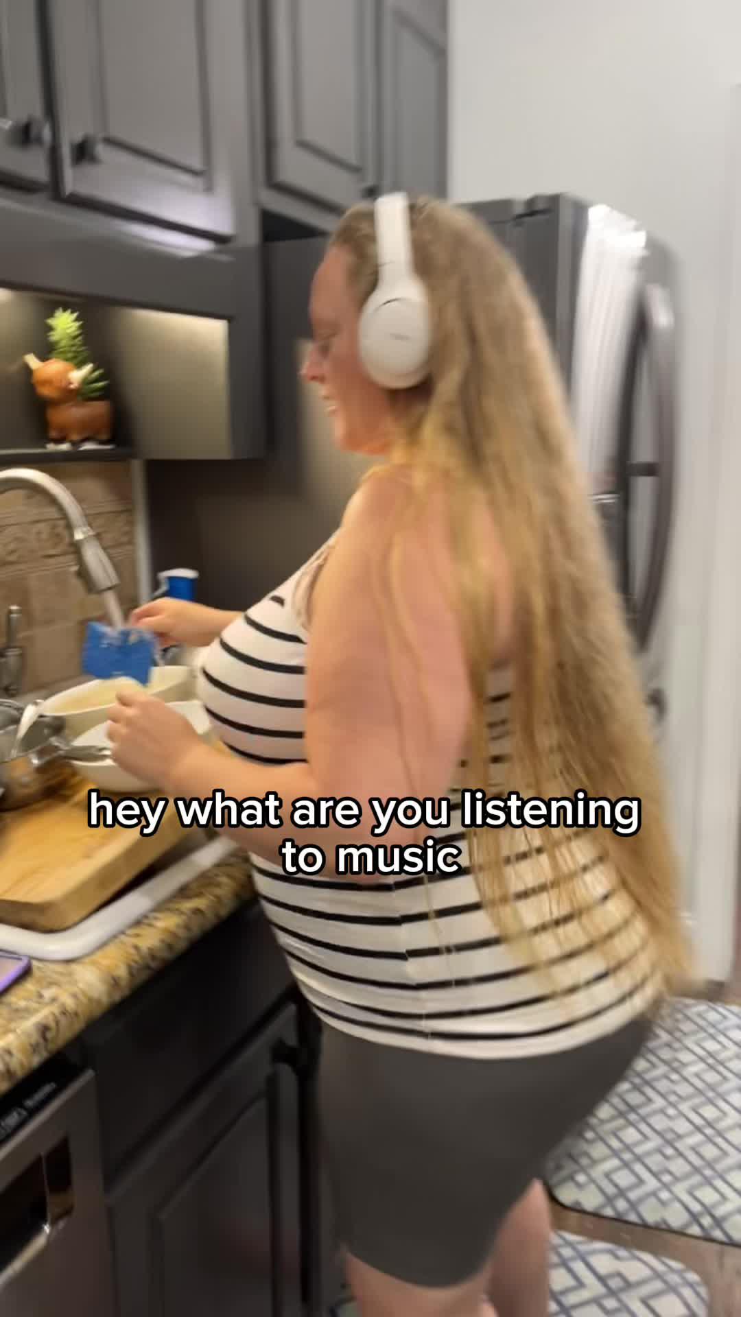 Download your favorite songs for free and listen offline and with no interruptions.