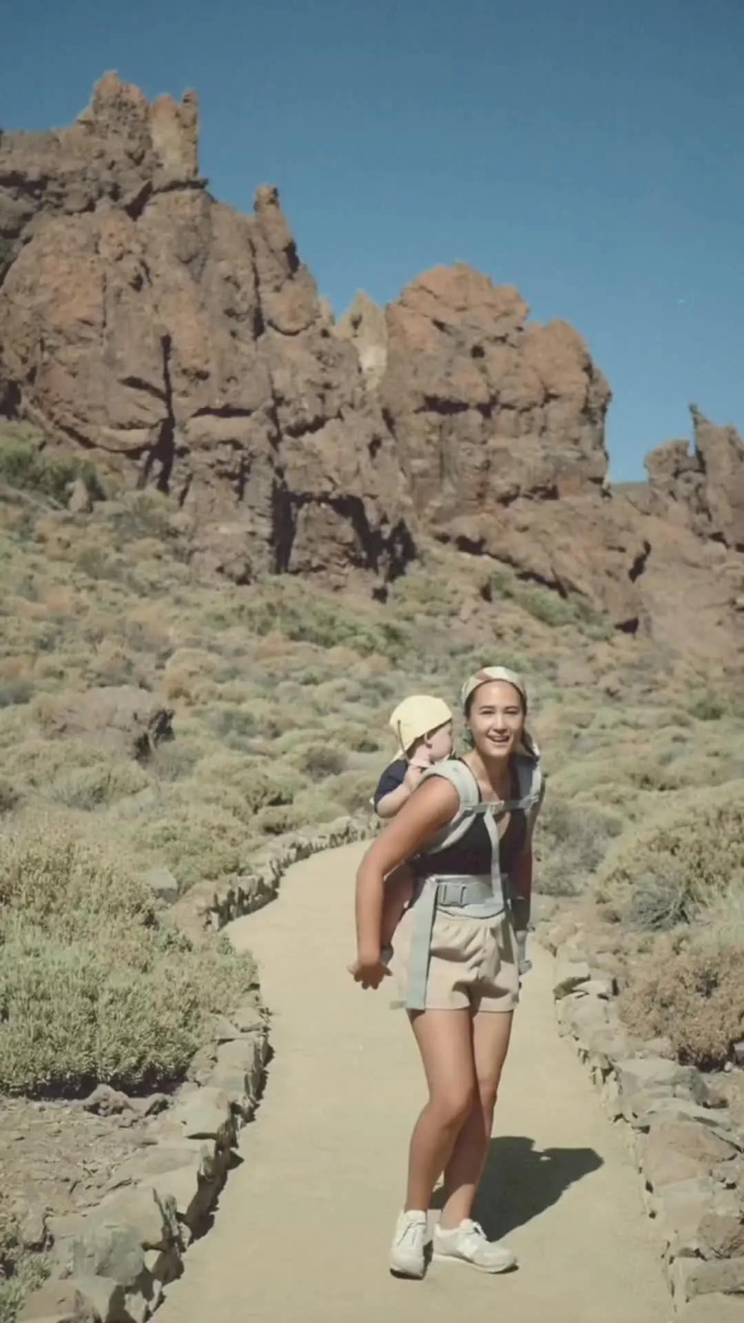 Who else has a bunch of photos scattered everywhere? 🙋‍♀️ @Photomyne will help you digitlalise them in seconds and keep them all in one place!  Download it now and let me know what you think in the comments!  #photomyne #oldphotos #organisepictures #digitalorganization #organizeyourmemories #digitalalbums