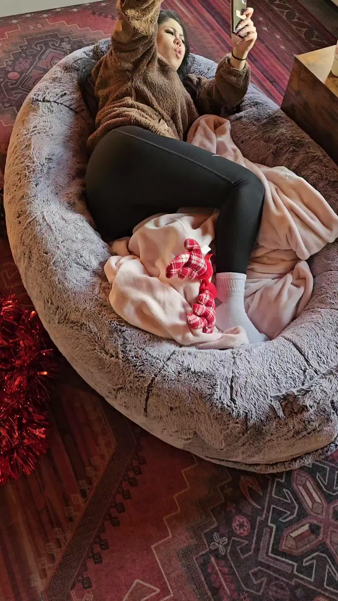 Collect 10,000,000 FREE Virtual Coins! (Must be 18+ to play. No real money can be won)