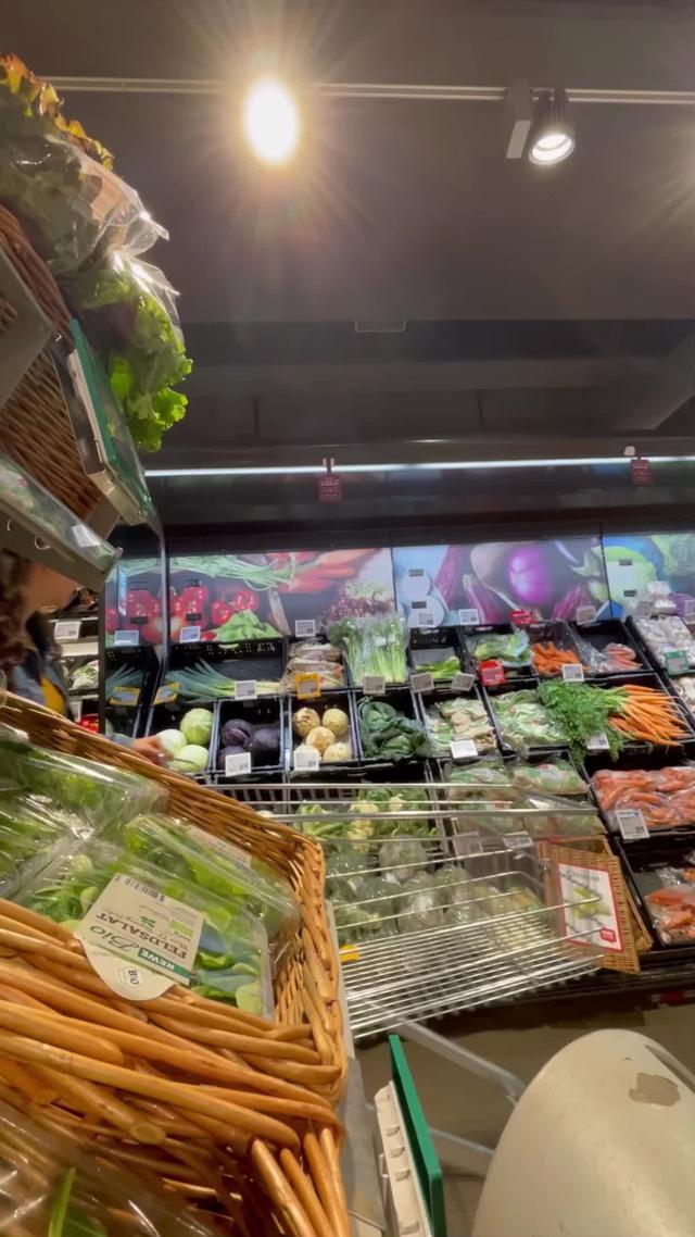 Worauf wartest du? Lade dir jetzt die REWE App herunter