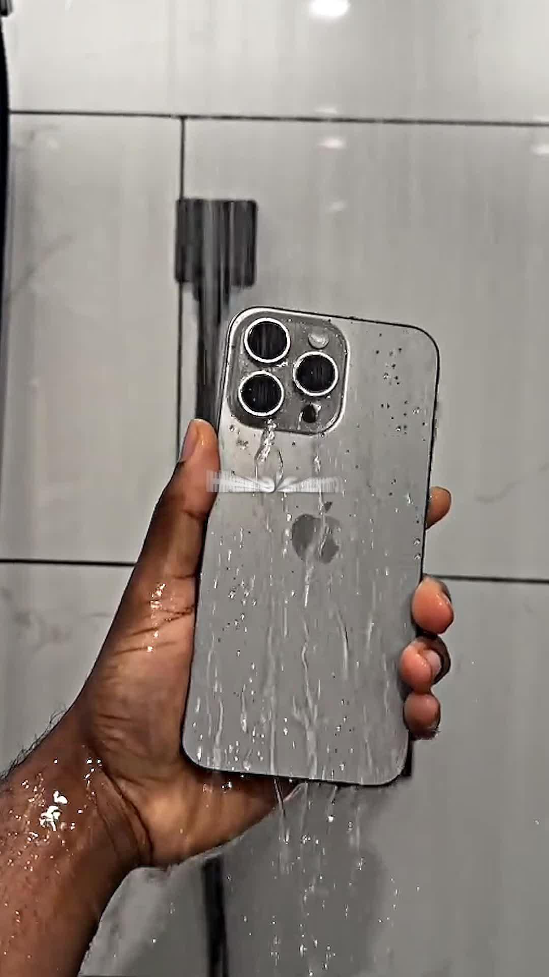 Free up iPhone storage in seconds with Cleanup!