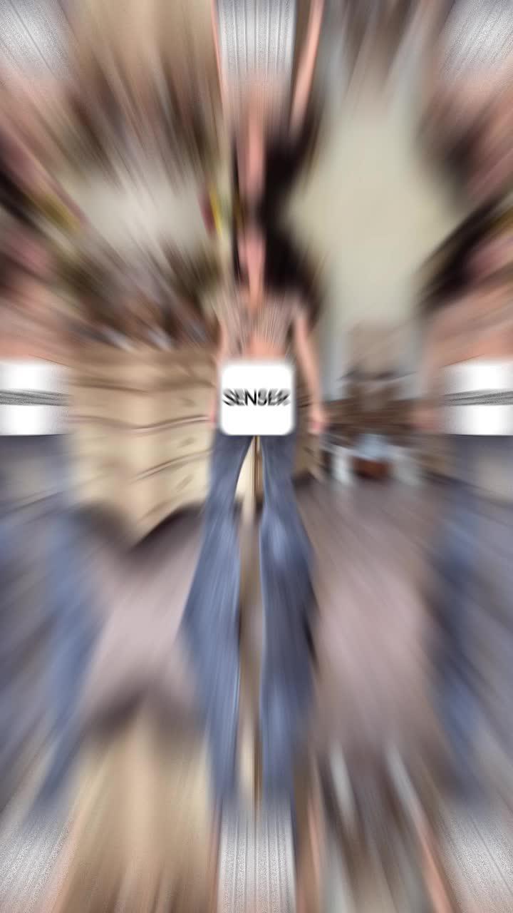 Shop 2500+ designer brands up to 70% off! Use code "NEWUSER" for an extra 20% off your first order.