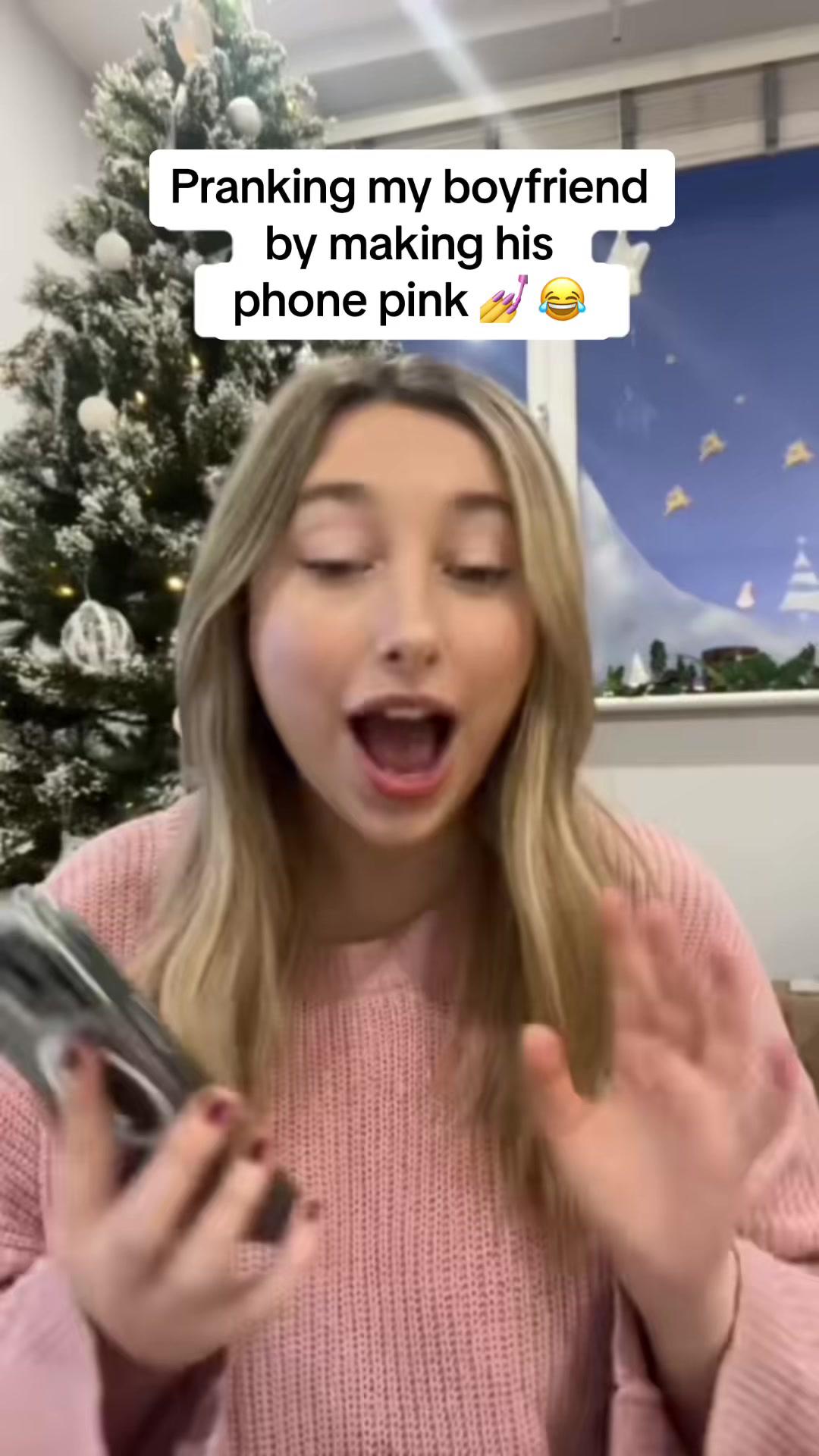 Turning my boyfreinds phone pink 💅 I think he secretly loved it 🥰 #fyp #foryou  #couple #viral #viralvideo #chloeandmatt #prank #colorwidgets