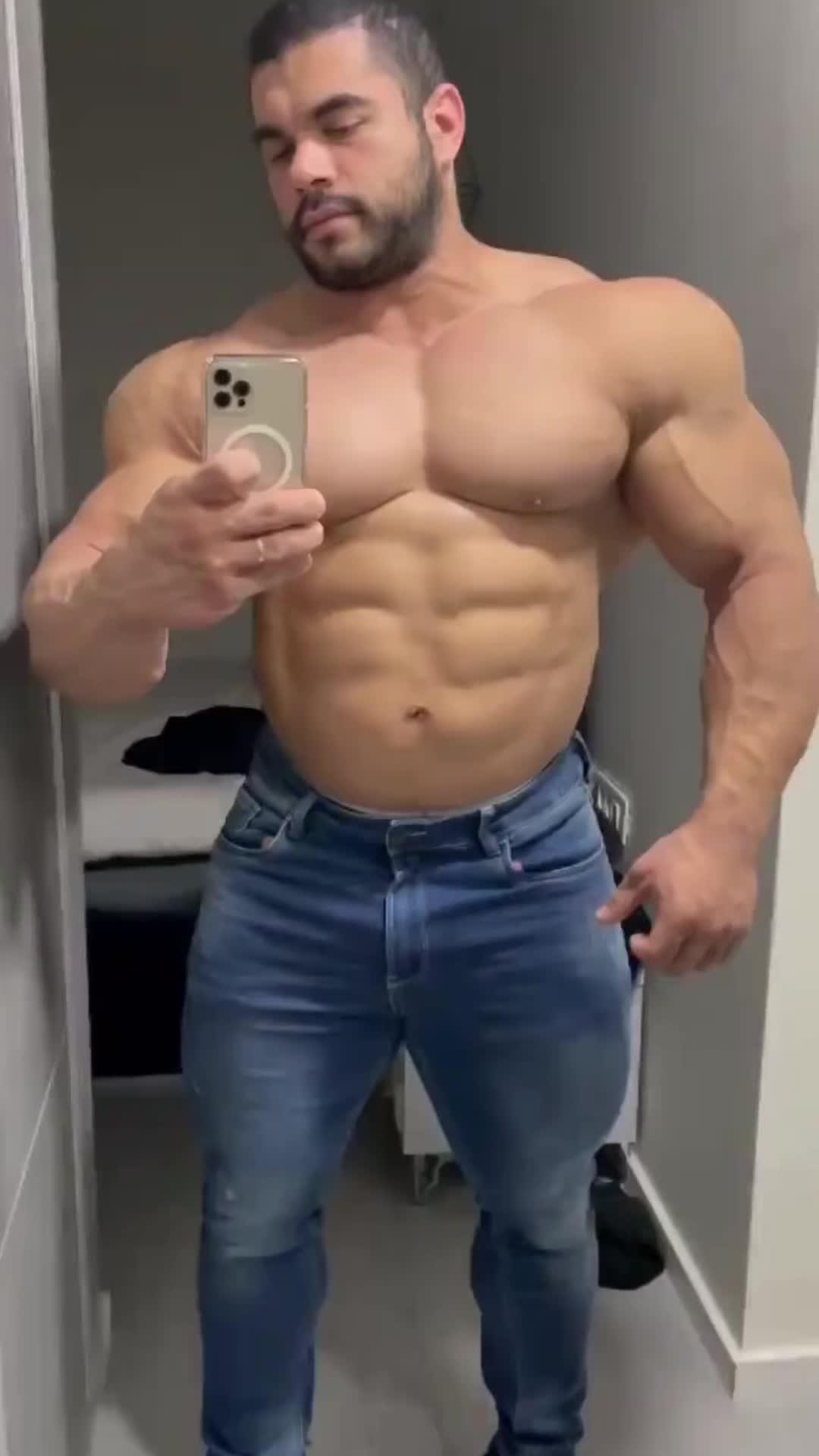 Transform your body with MadMuscle! Start your weight loss journey today!