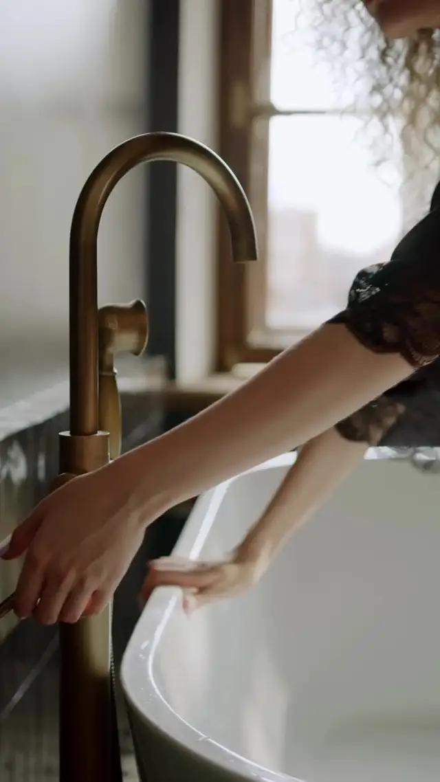 집을 꾸미고, 호텔을 운영하고, 온갖 재미있는 손님을 만나보세요~ 여러분만의 5성급 호텔을 지어보세요!