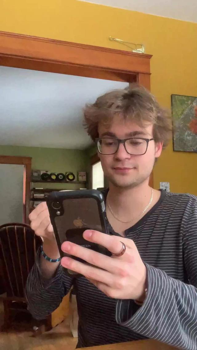 Try Flirtini for free & gain love in your life!