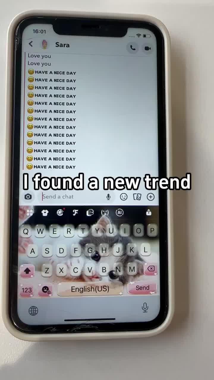 Enjoy a fully customizable keyboard