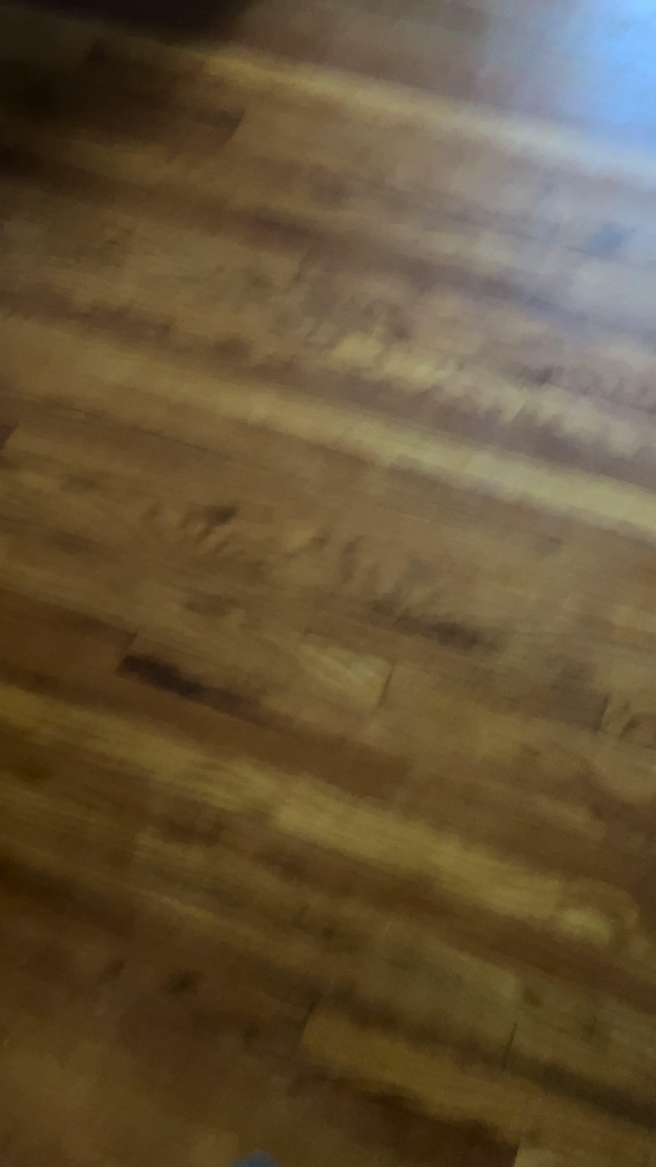 Free up iPhone storage in seconds with Ai Cleaner!